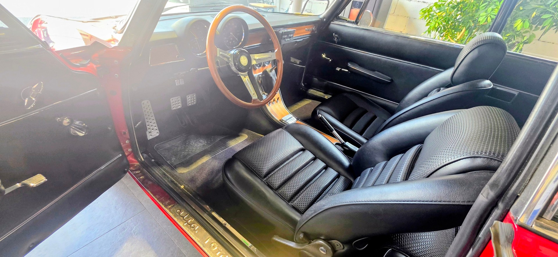 ALFA ROMEO 1750-image-6