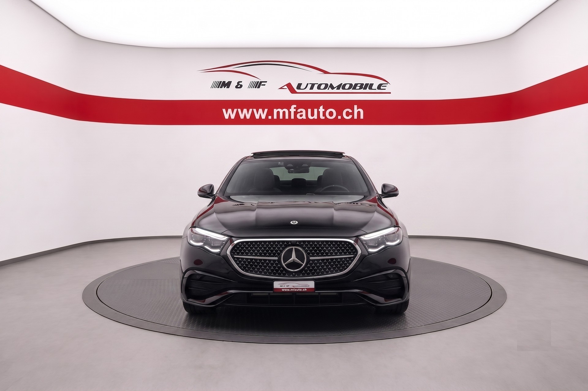 MERCEDES-BENZ E 220 d AMG Line 4matic CH FAHRZEUG-image-2