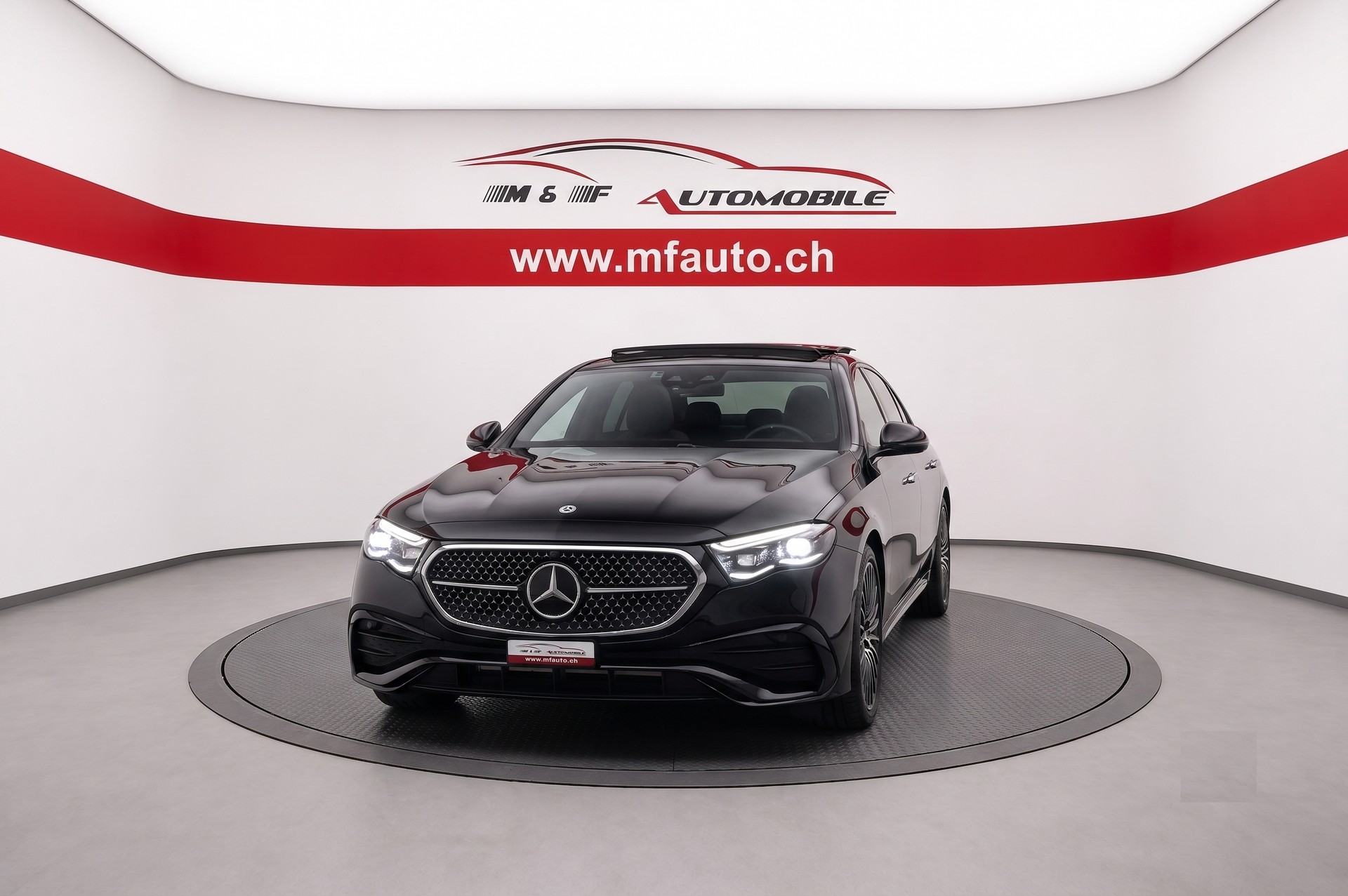 MERCEDES-BENZ E 220 d AMG Line 4matic CH FAHRZEUG-image-4