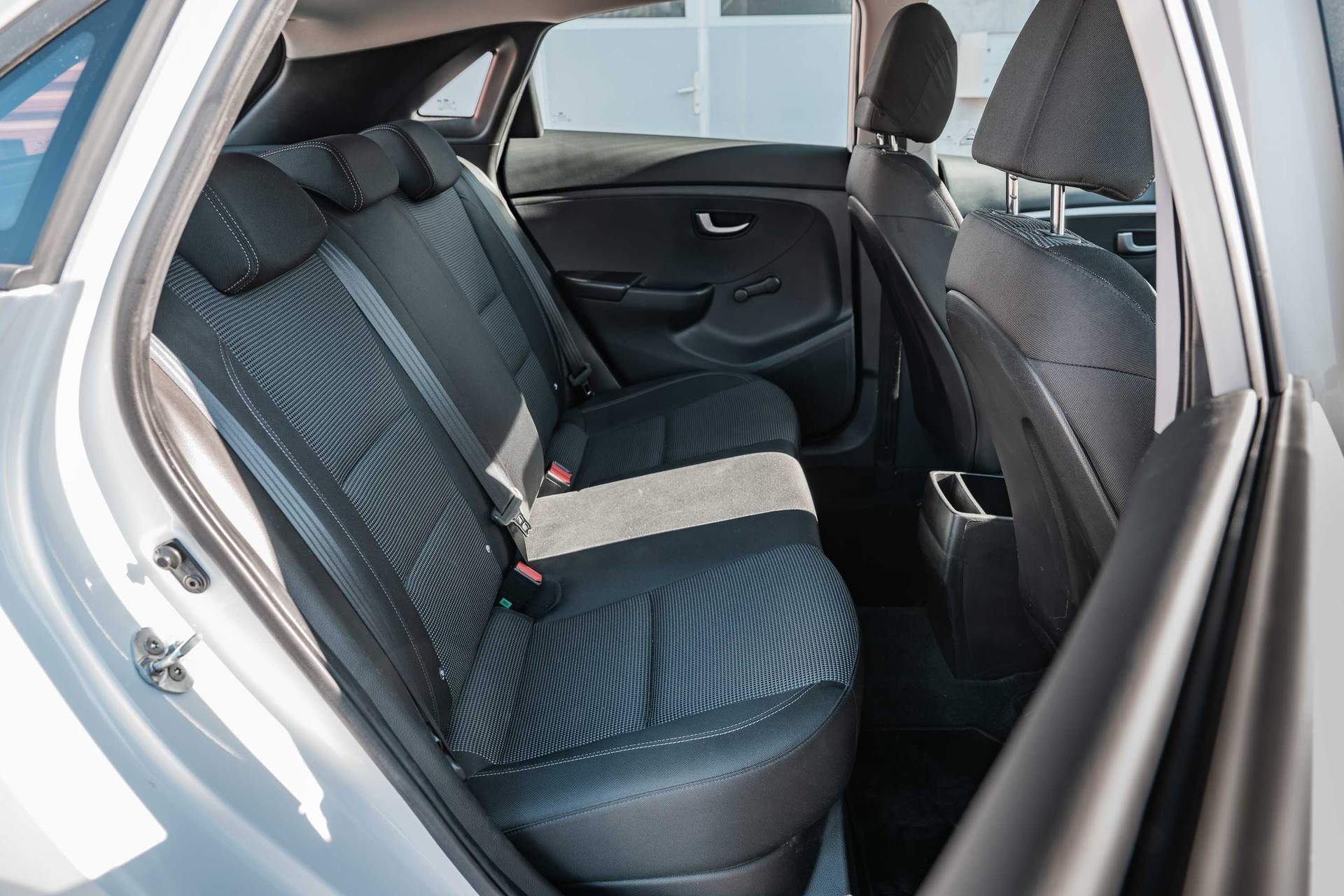 HYUNDAI i30 1.4 Pica-image-9