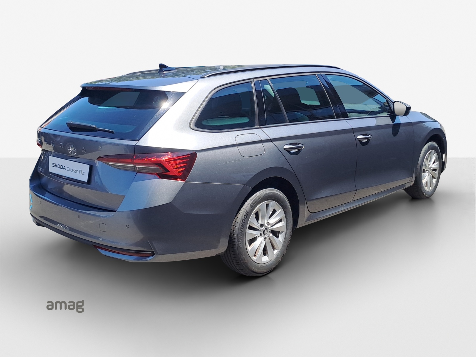 SKODA Octavia Combi 2.0 TDI DSG Selection-image-4