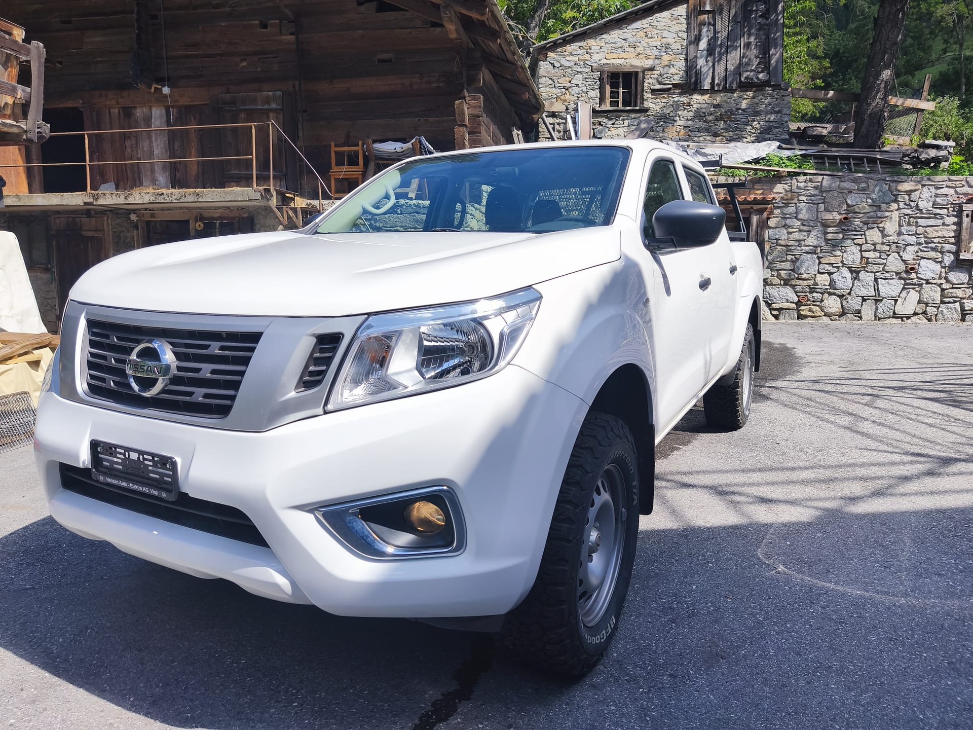 NISSAN 2.3 dCi Double Cab N-Connecta S/S-image-1