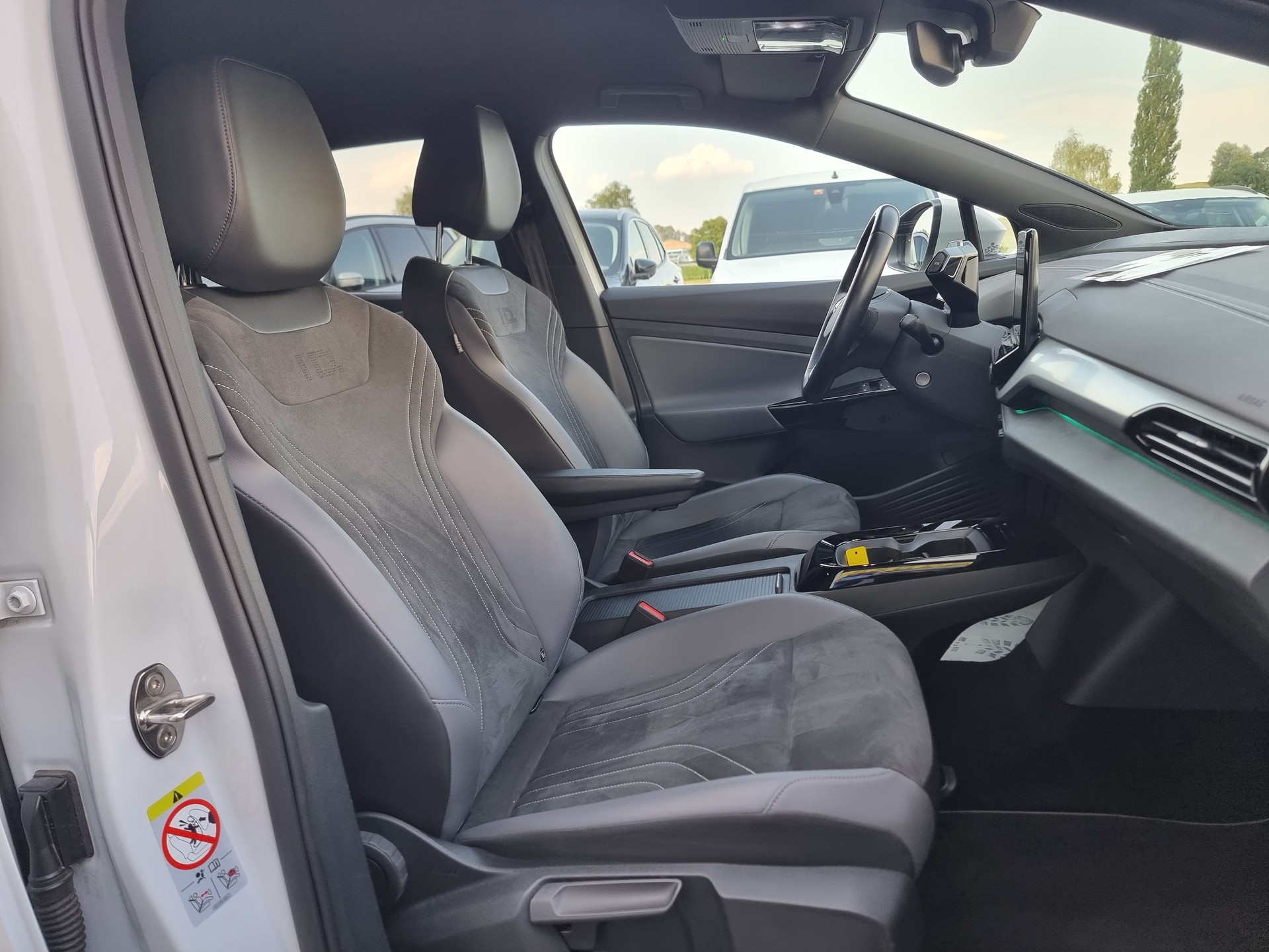 VW ID.4 Pro Performance 77 kWh Life Plus-image-9
