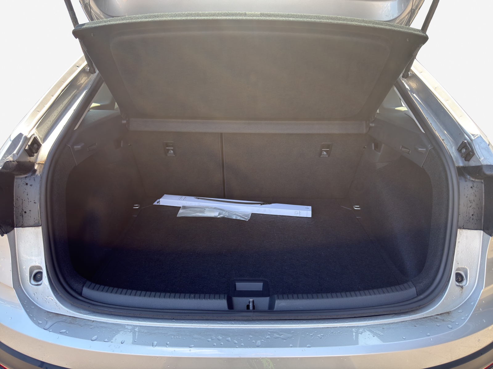 VW Taigo 1.0 TSI Life DSG-image-12