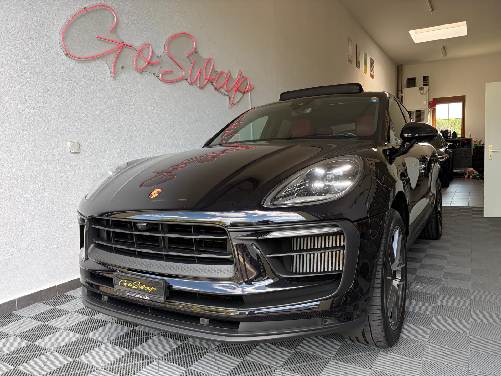 PORSCHE Macan S PDK-image-2