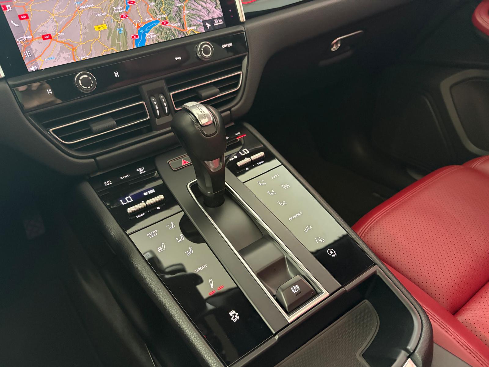 PORSCHE Macan S PDK-image-22