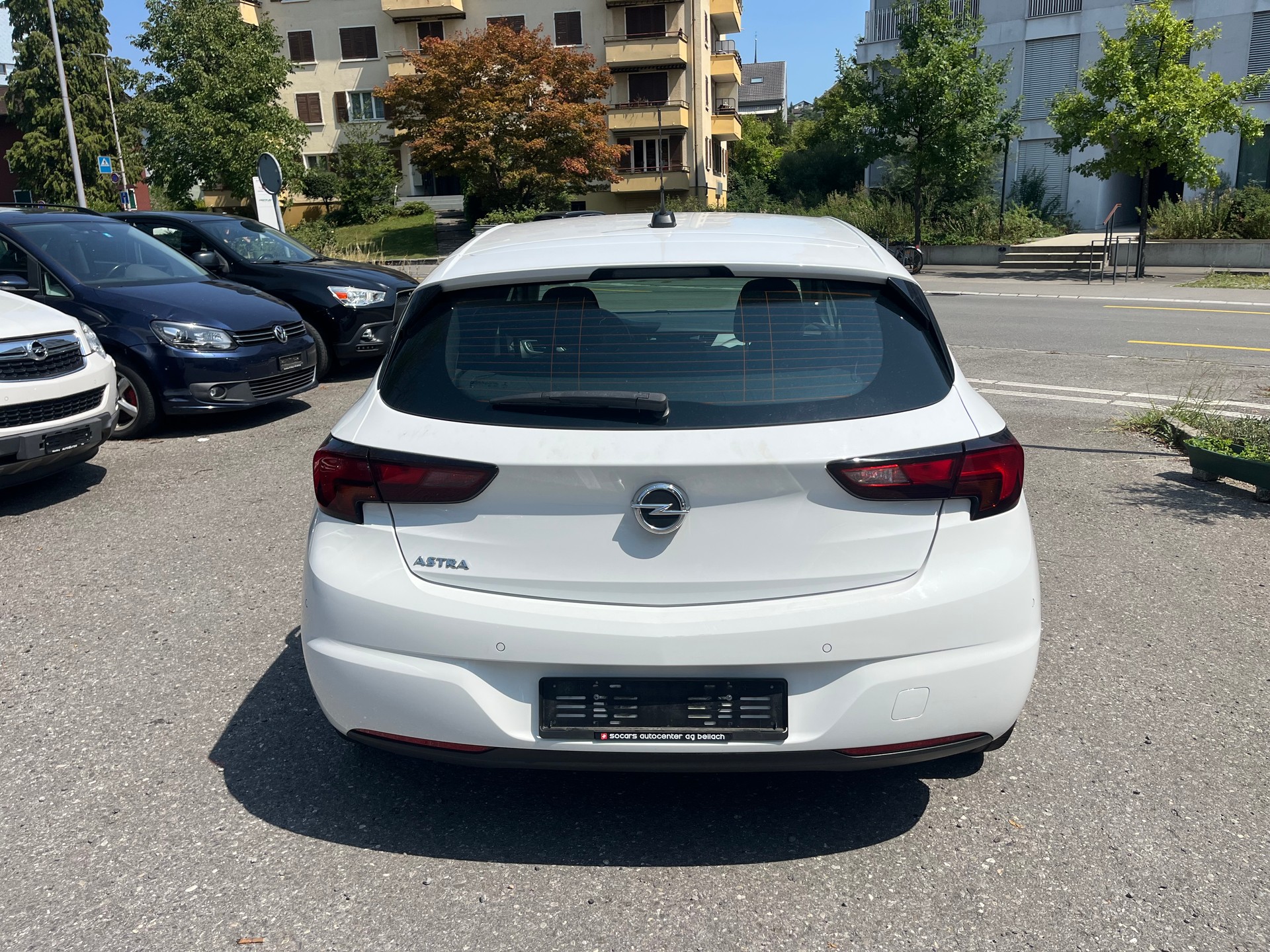 OPEL Astra 1.2i Turbo Elegance-image-3