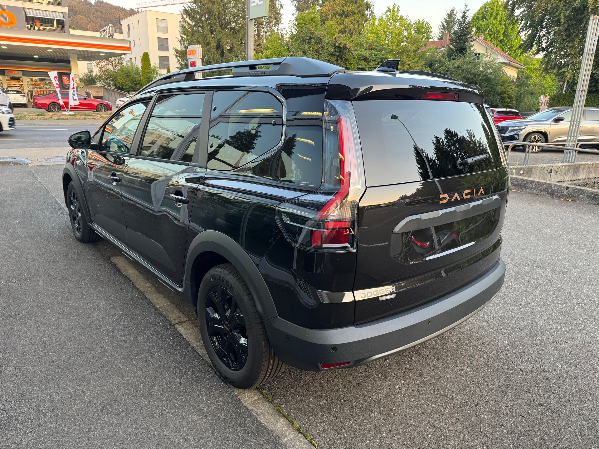DACIA Jogger HEV 155 Extreme-image-6