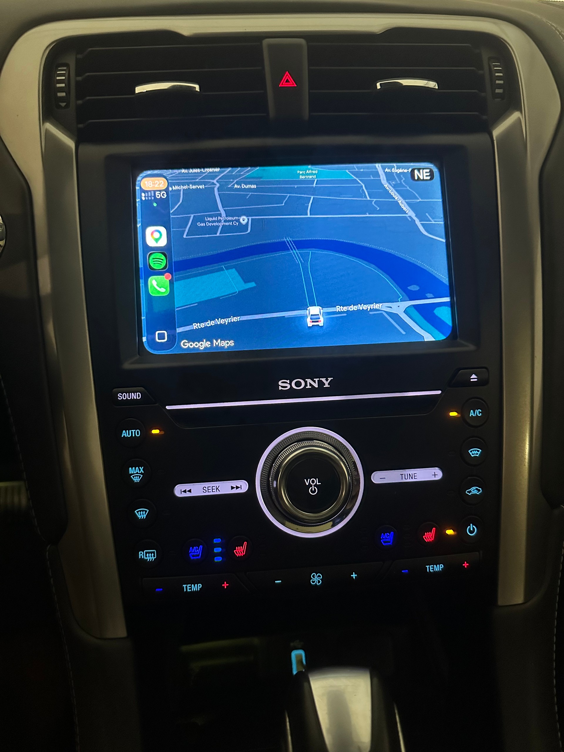 FORD 2.0 HEV 187 Vignale-image-4
