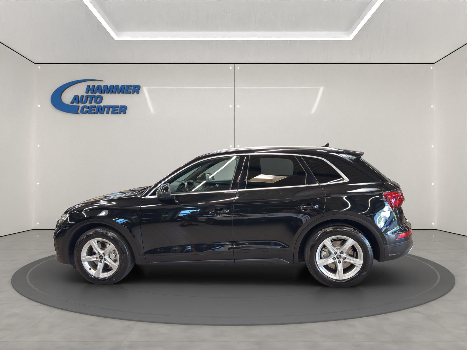AUDI Q5 2.0 40 TDI quattro S-Tronic-image-1