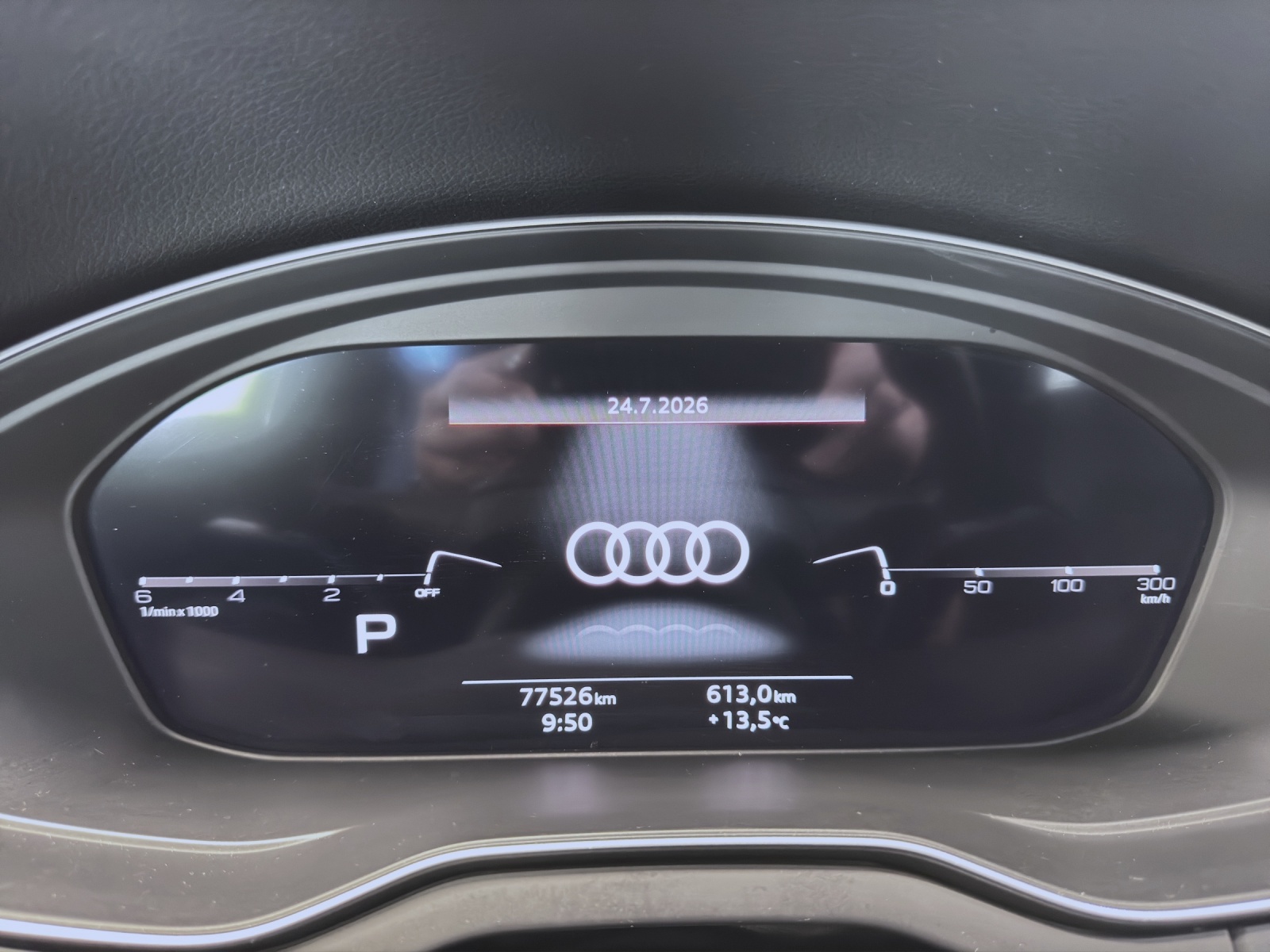AUDI Q5 2.0 40 TDI quattro S-Tronic-image-10