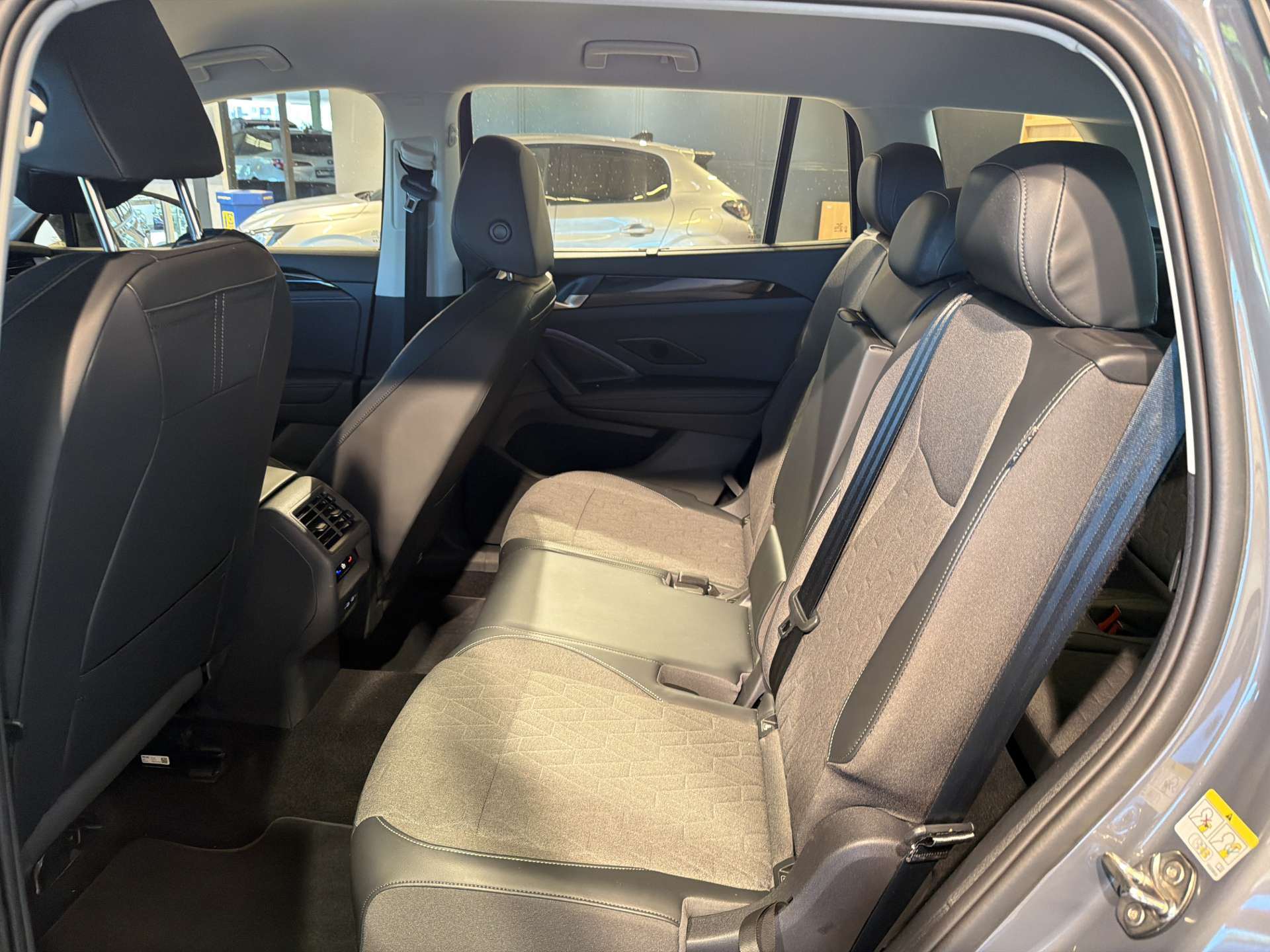 VW Tayron 1.5 TSi evo2 mHEV Life 7-Plätzer DSG-Automat-image-6