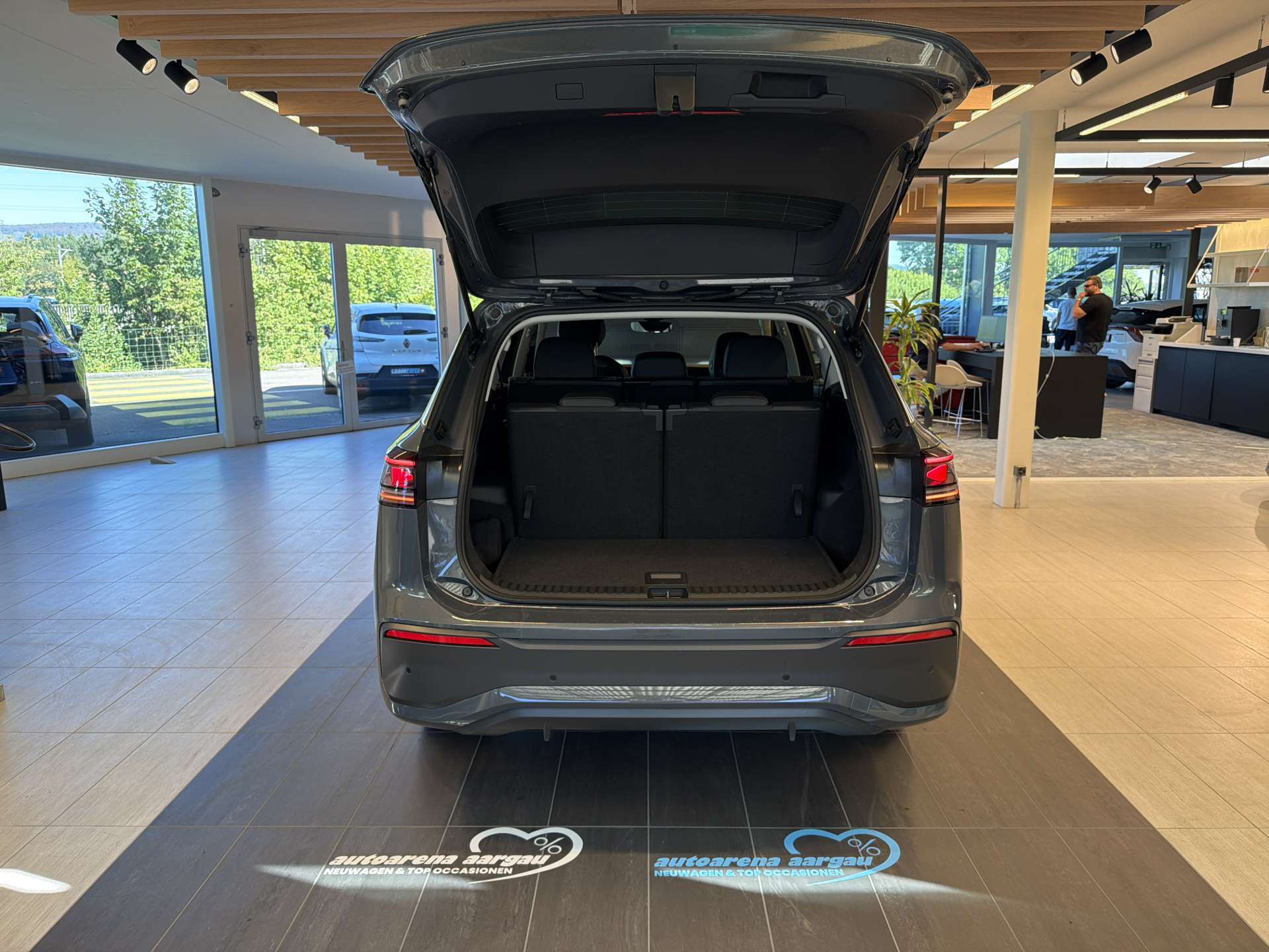 VW Tayron 1.5 TSi evo2 mHEV Life 7-Plätzer DSG-Automat-image-7