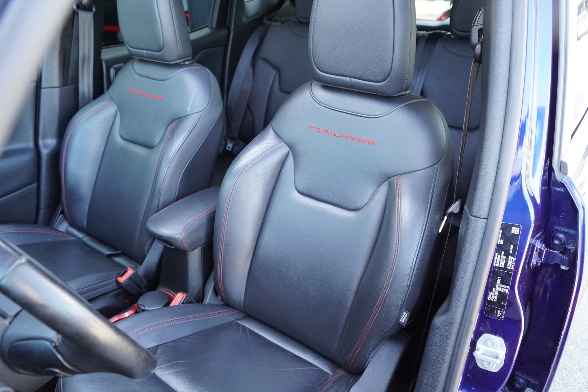 JEEP Renegade 2.0 CRD Trailhawk AWD + Low Range 9ATX-image-28