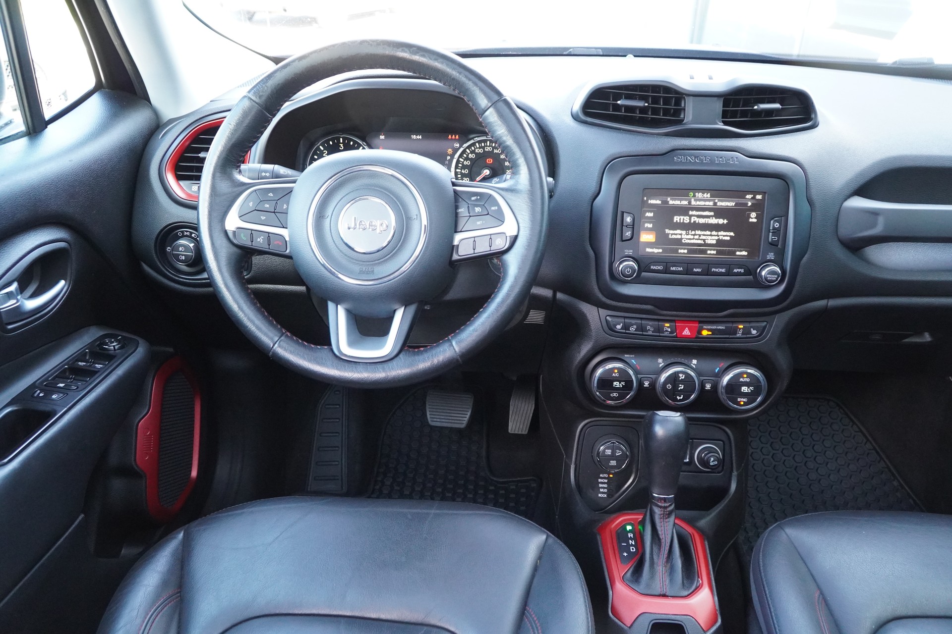 JEEP Renegade 2.0 CRD Trailhawk AWD + Low Range 9ATX-image-11