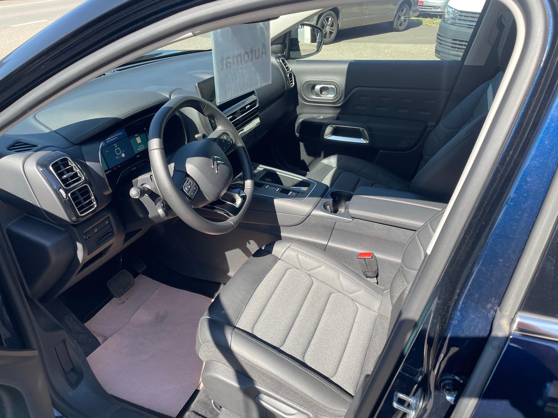 CITROEN C5 Aircross 1.6 Plug-in Hybrid Swiss Edition-image-4