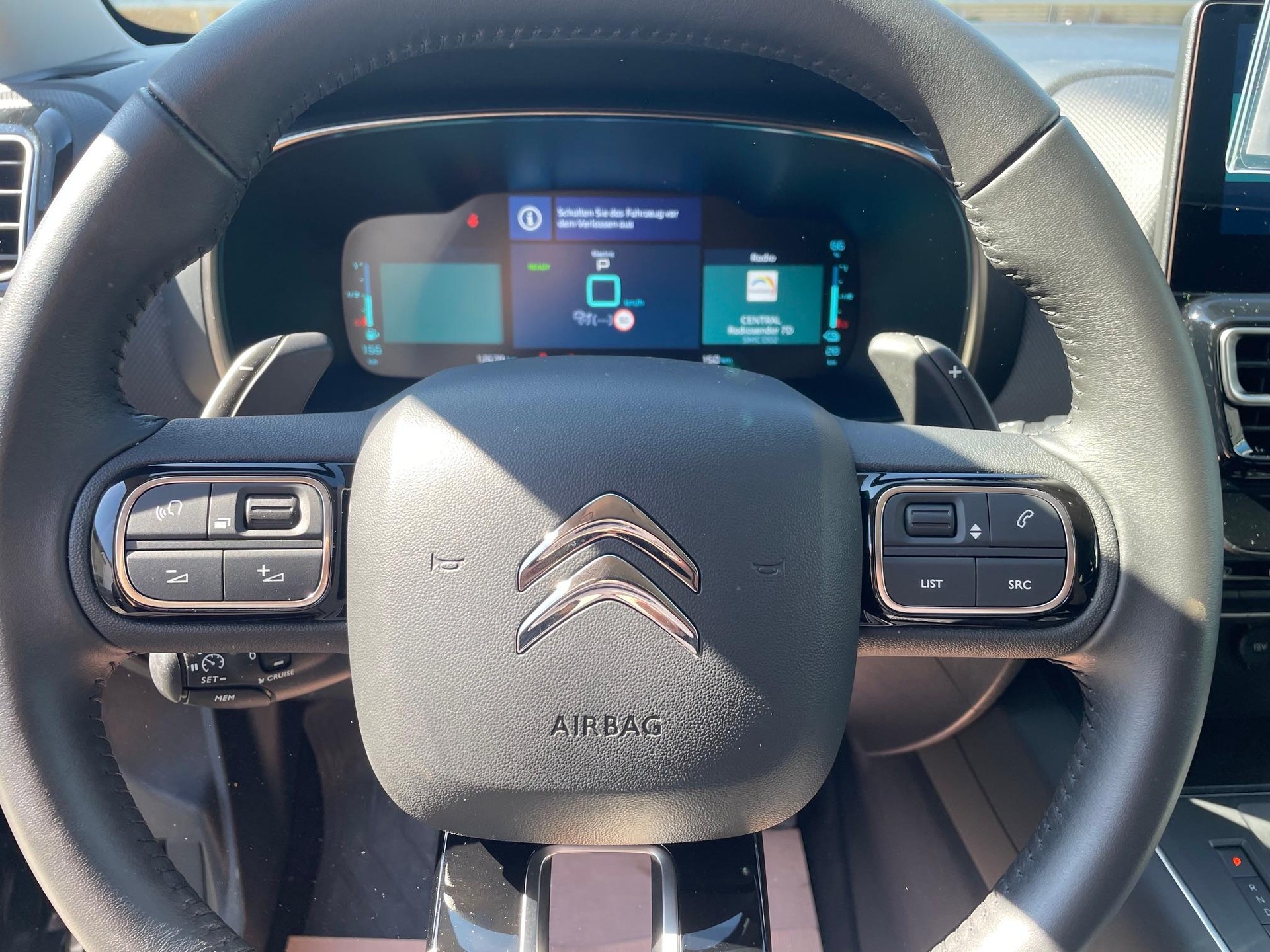CITROEN C5 Aircross 1.6 Plug-in Hybrid Swiss Edition-image-5