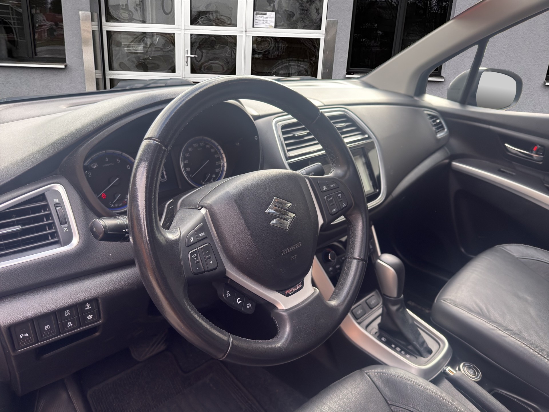 SUZUKI SX4 S-Cross 1.4 16V Piz Sulai Top Hybrid 4WD Automatic-image-11
