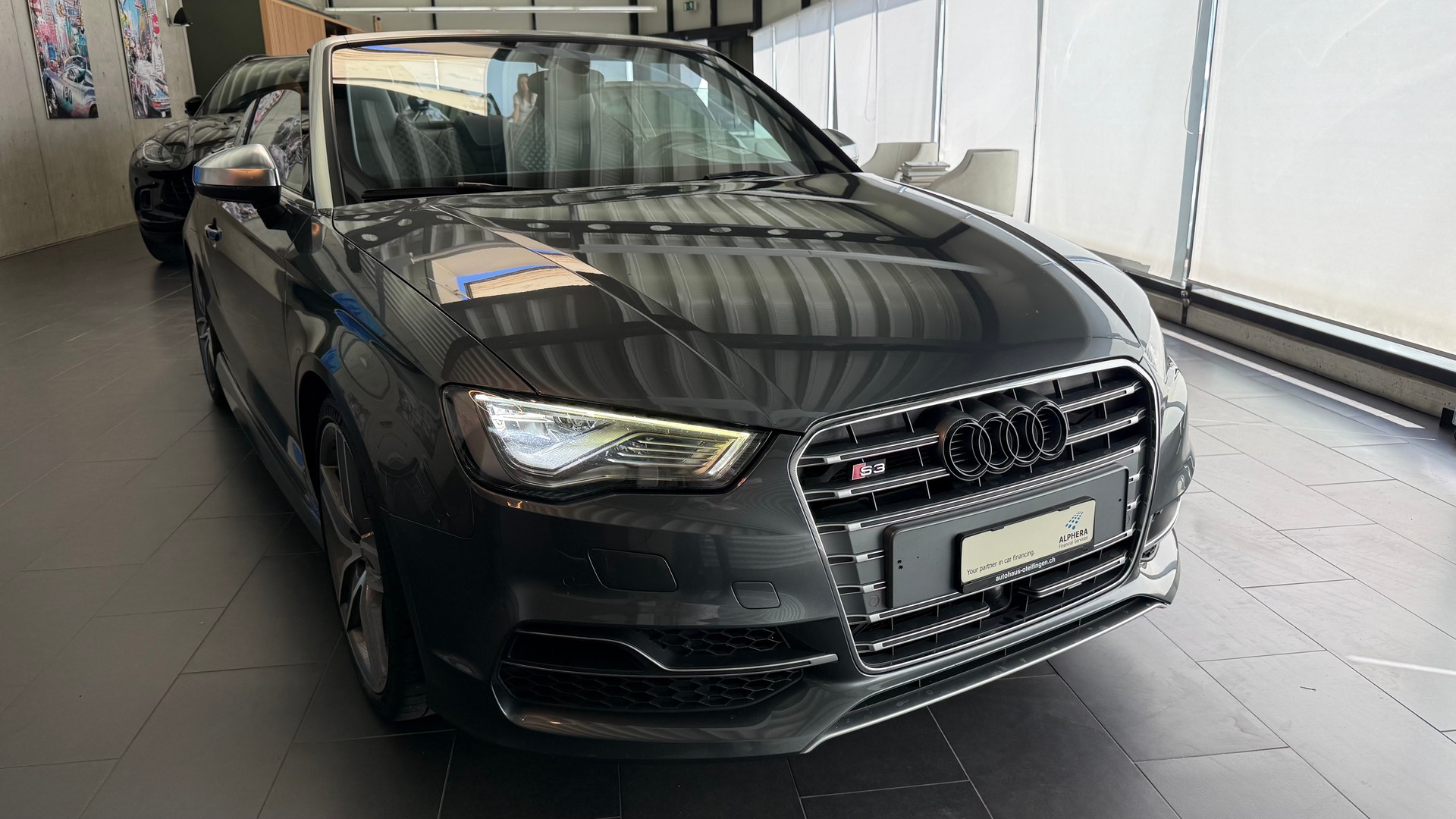 AUDI S3 Cabriolet 2.0 T FSI quattro S-Tronic-image-2
