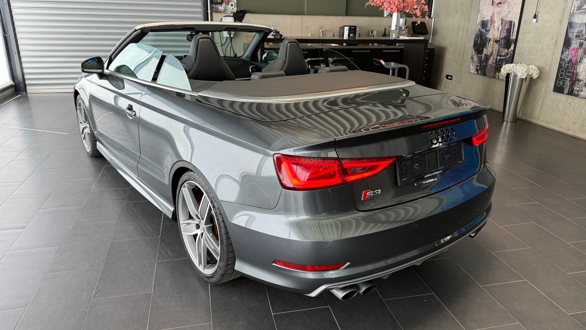 AUDI S3 Cabriolet 2.0 T FSI quattro S-Tronic-image-16