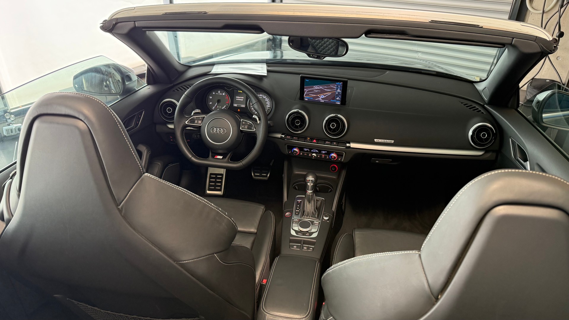 AUDI S3 Cabriolet 2.0 T FSI quattro S-Tronic-image-20