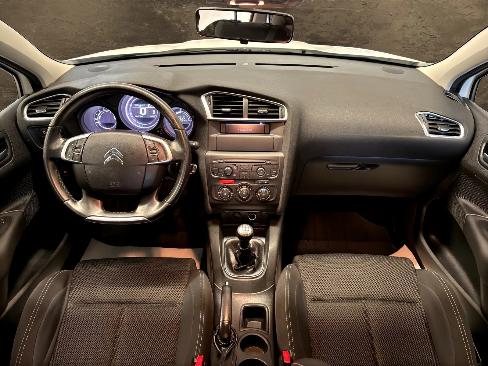 CITROEN C4 1.2 Pure Tech Live Edition-showroom-element-3