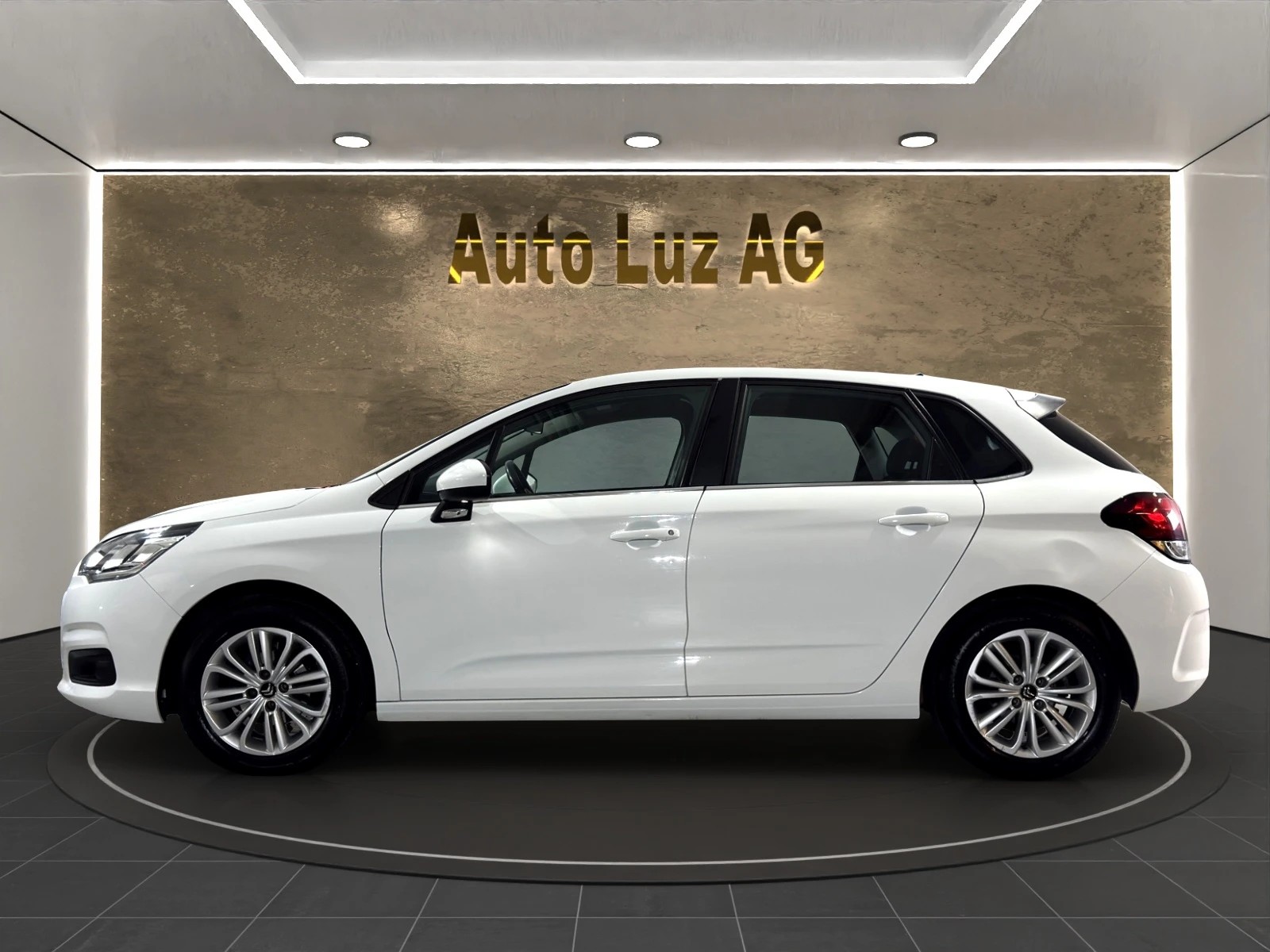 CITROEN C4 1.2 Pure Tech Live Edition-image-5