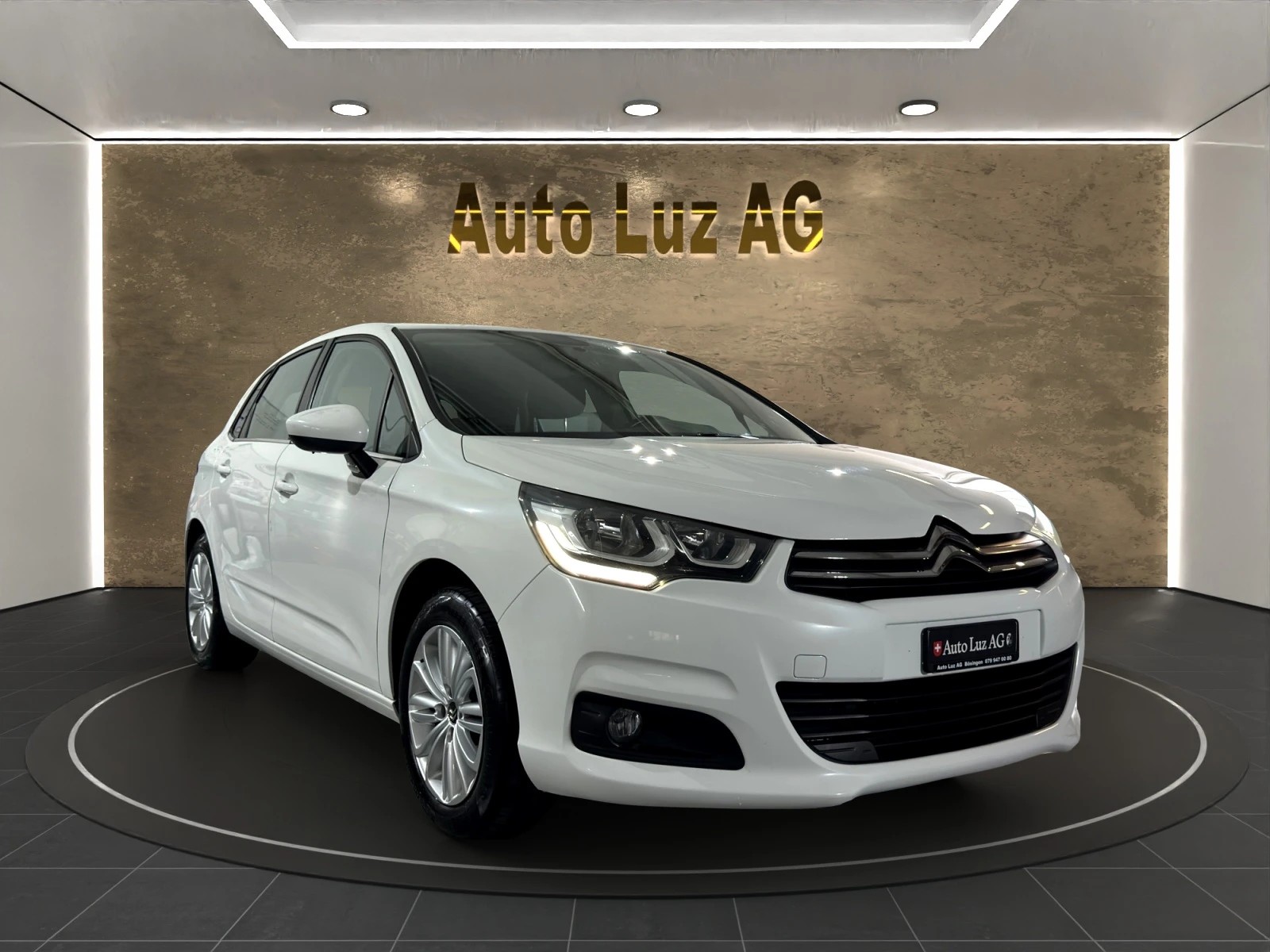 CITROEN C4 1.2 Pure Tech Live Edition-image-6