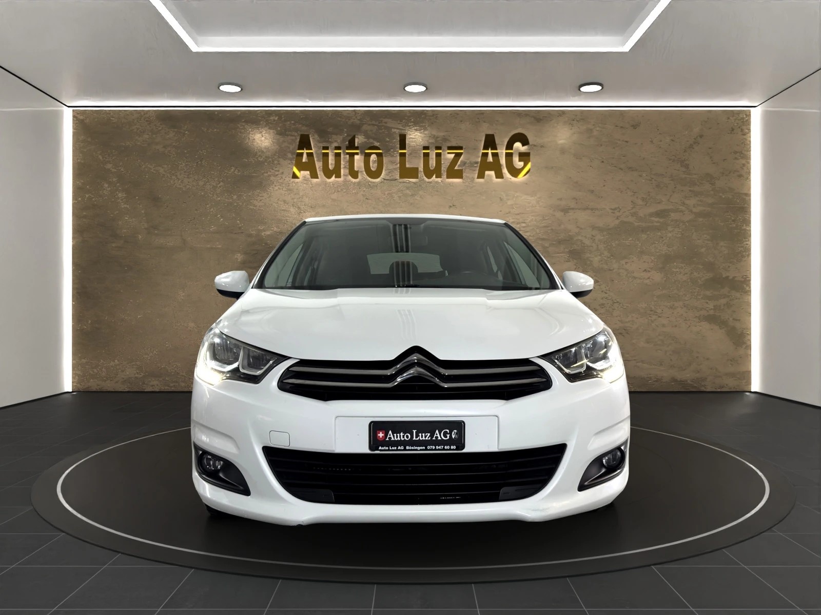 CITROEN C4 1.2 Pure Tech Live Edition-showroom-element-1