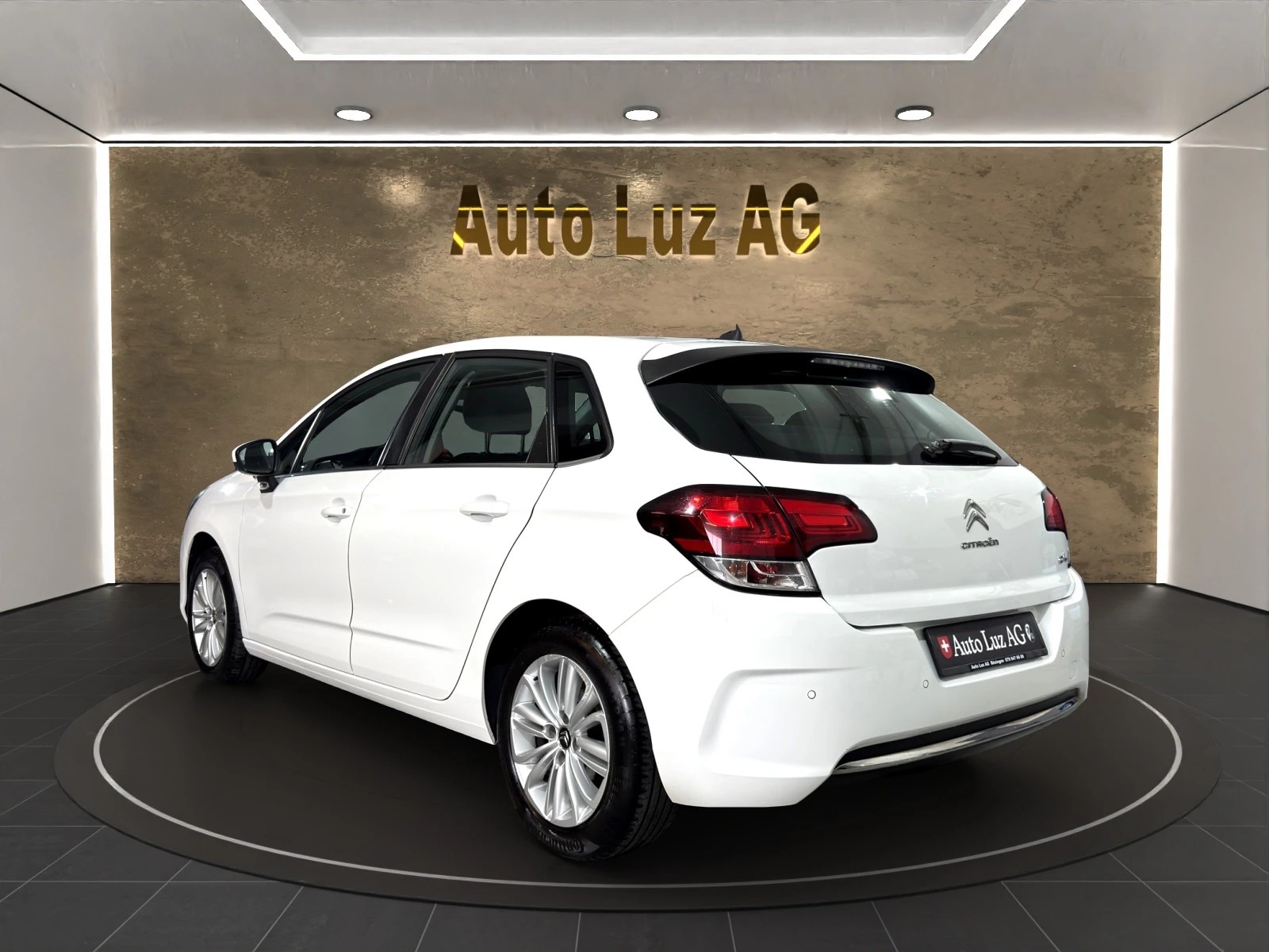 CITROEN C4 1.2 Pure Tech Live Edition-image-4
