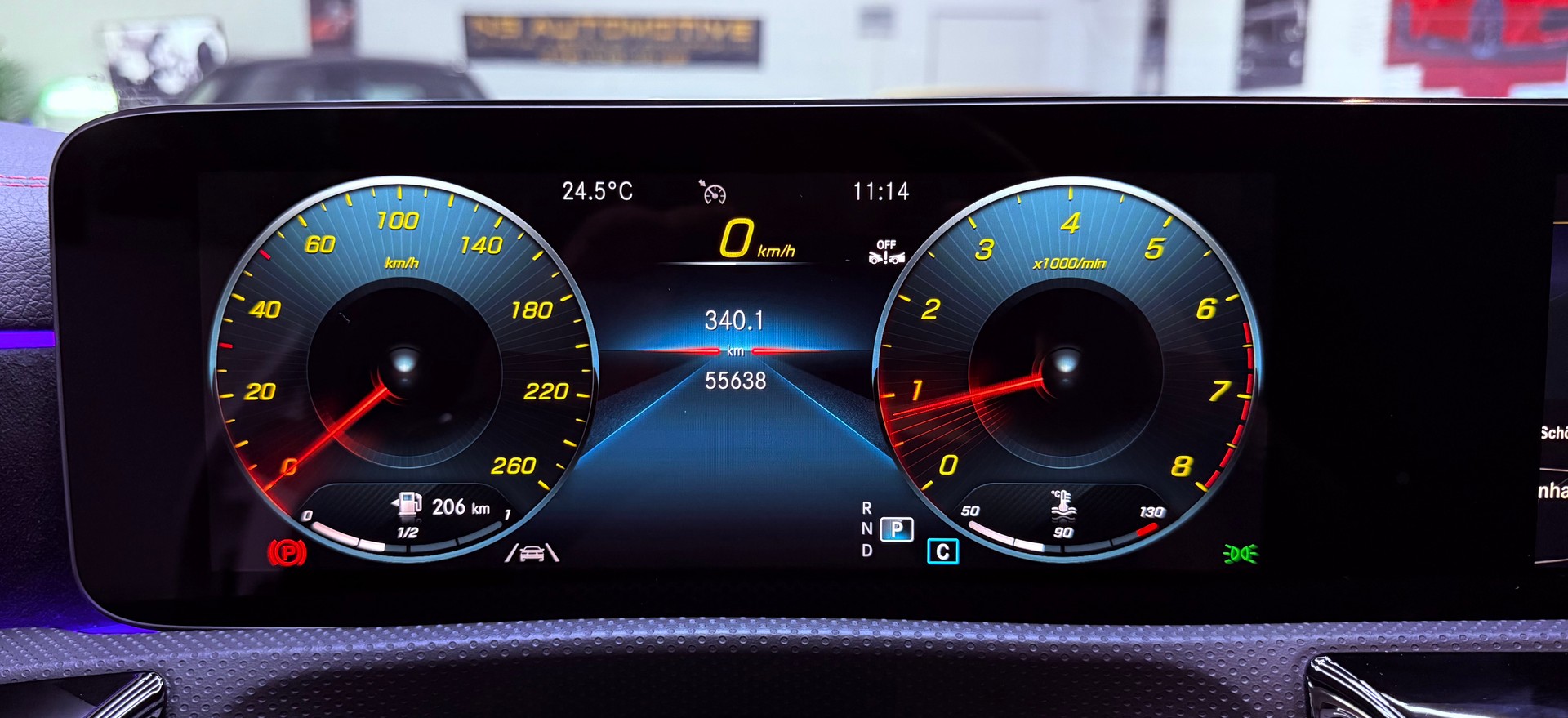 MERCEDES-BENZ CLA 180 AMG Line 7G-DCT-image-14