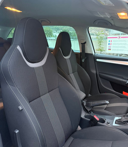 SKODA Octavia Combi 1.6 TDI Soleil DSG-image-7