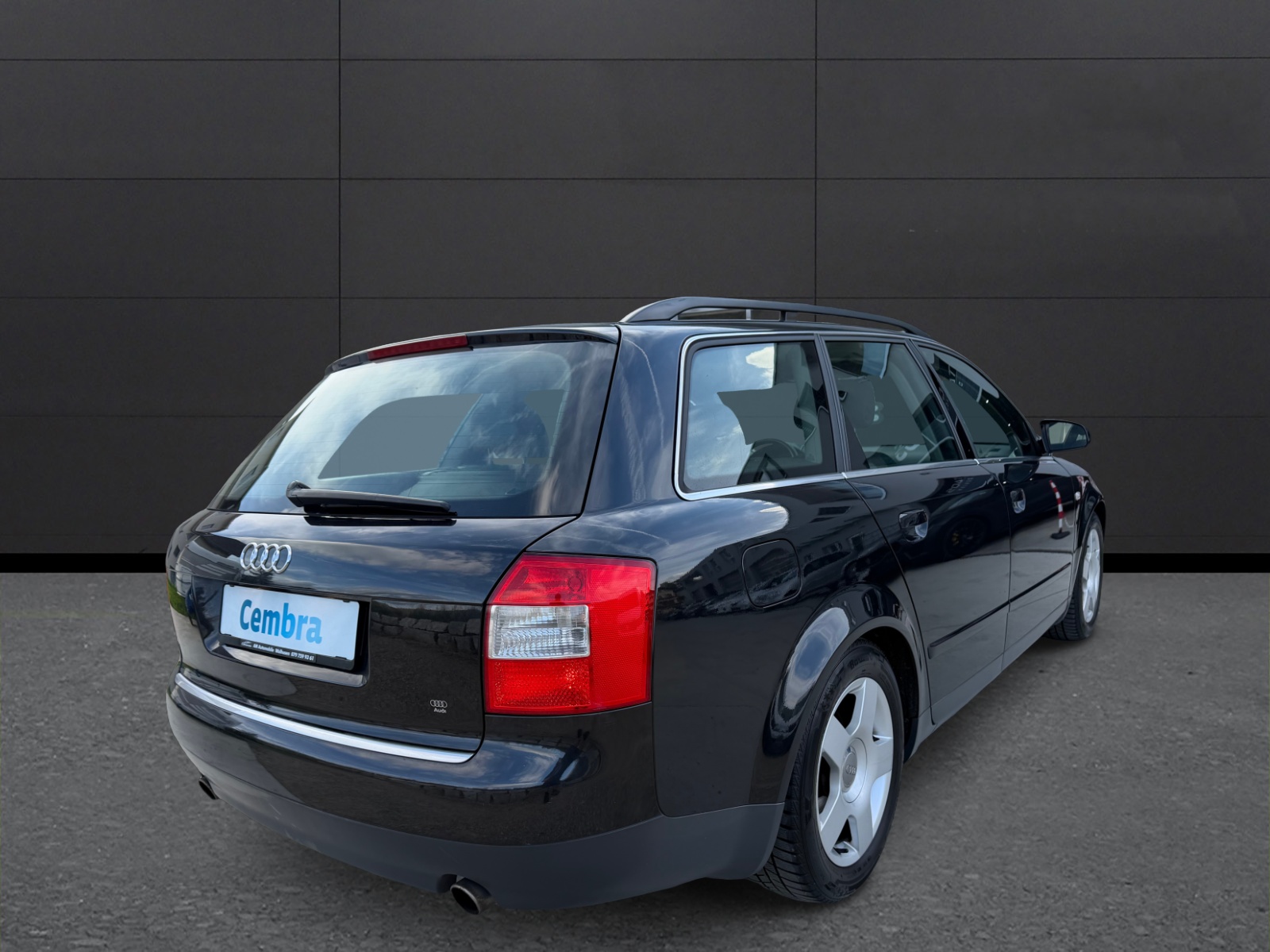 AUDI A4 Avant 1.8 T-image-4