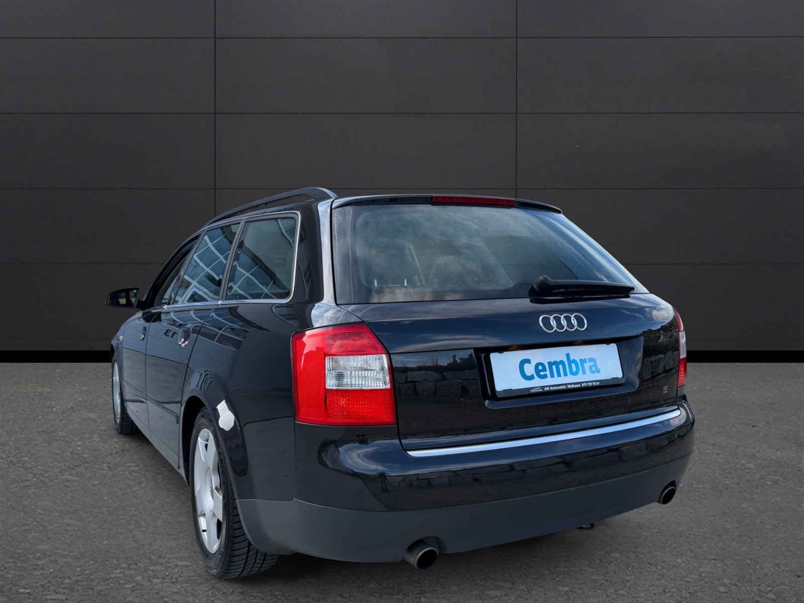AUDI A4 Avant 1.8 T-image-2