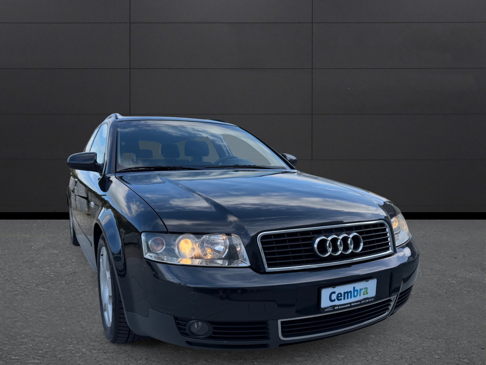 AUDI A4 Avant 1.8 T-image-6