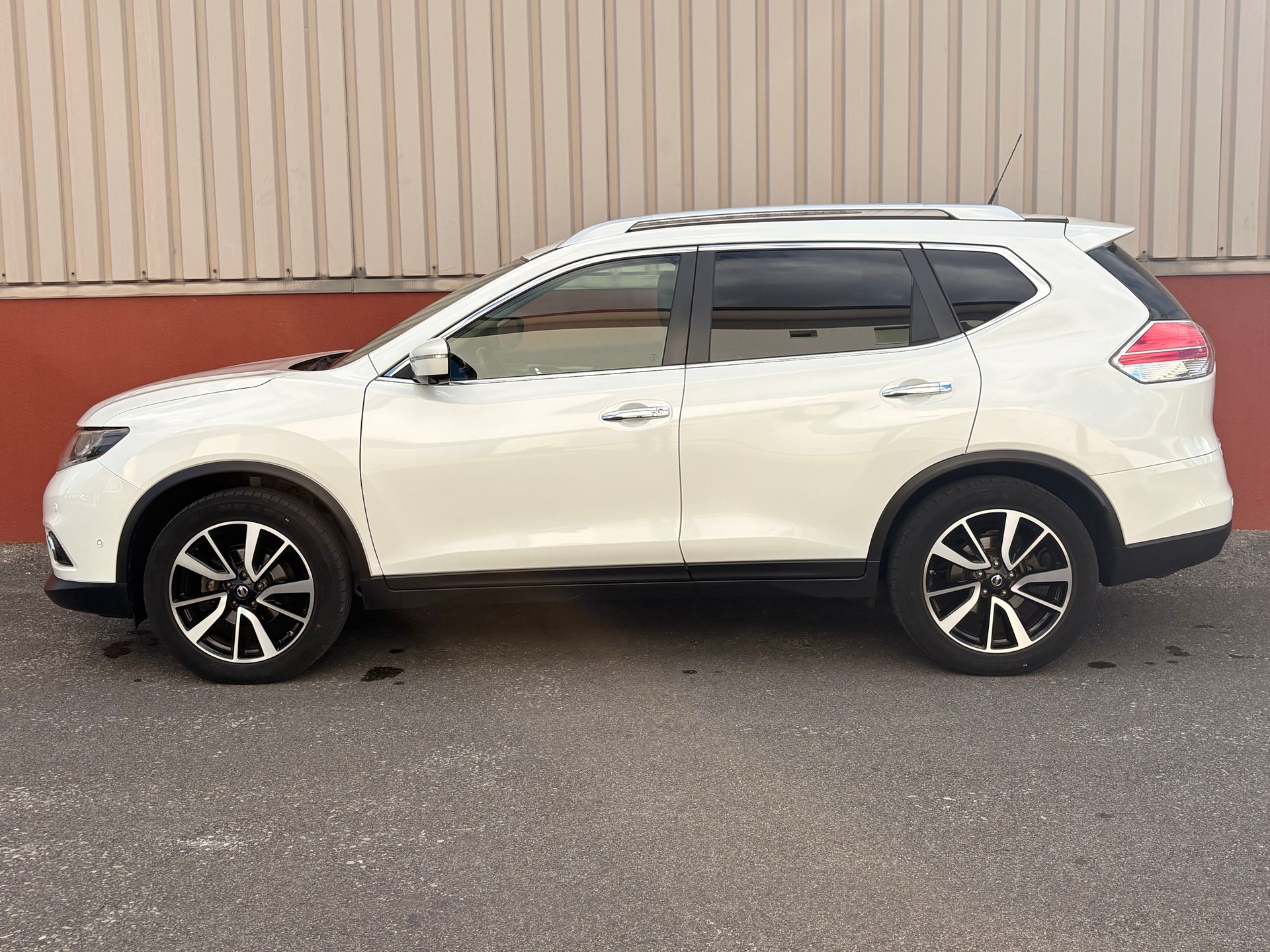 NISSAN X-Trail 1.6 dCi tekna ALL-MODE 4x4-image-2