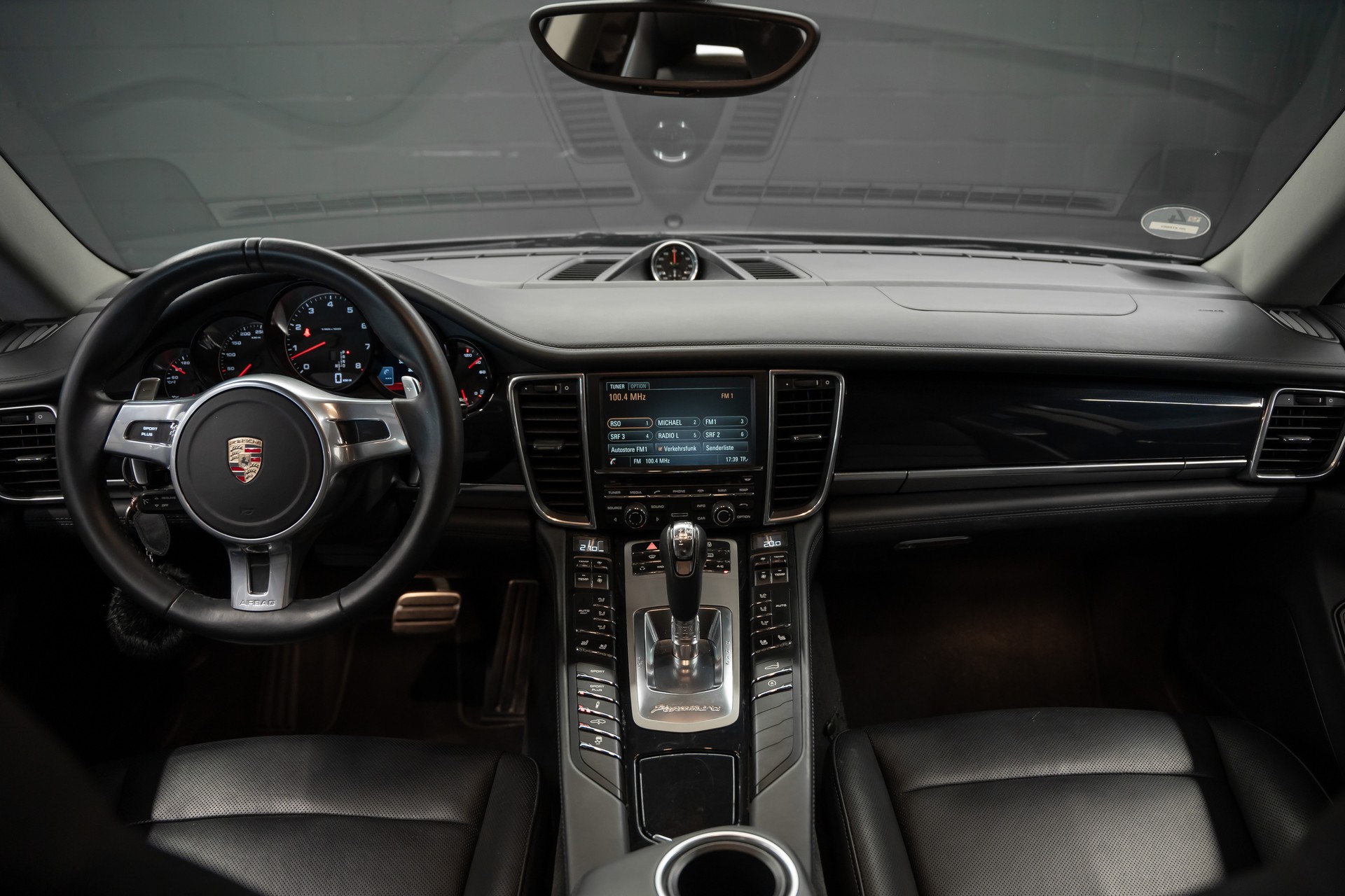 PORSCHE Panamera 4 3.6 PDK-image-12