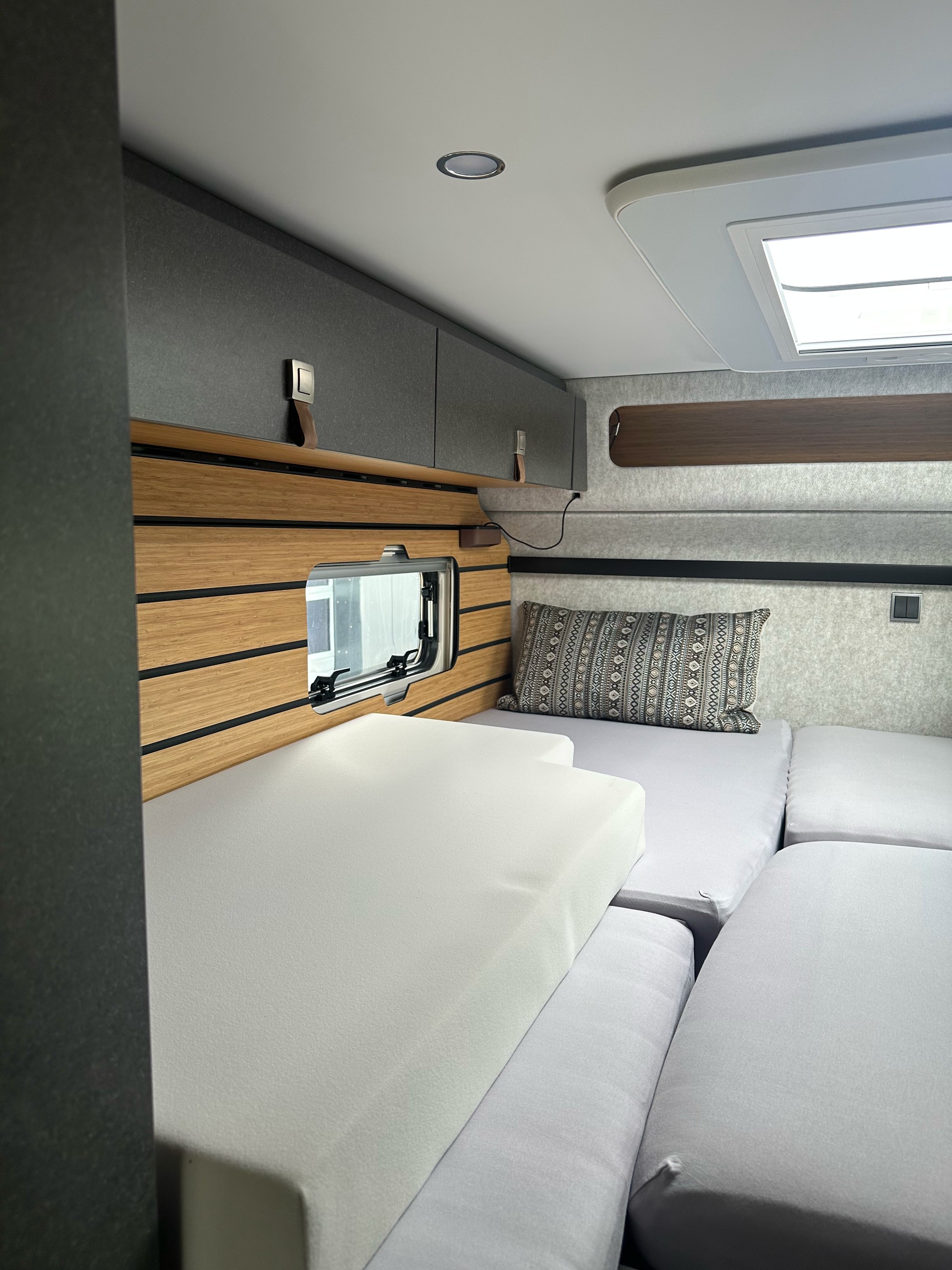 MERCEDES-BENZ Hymer OFFROAD 4x4-image-17