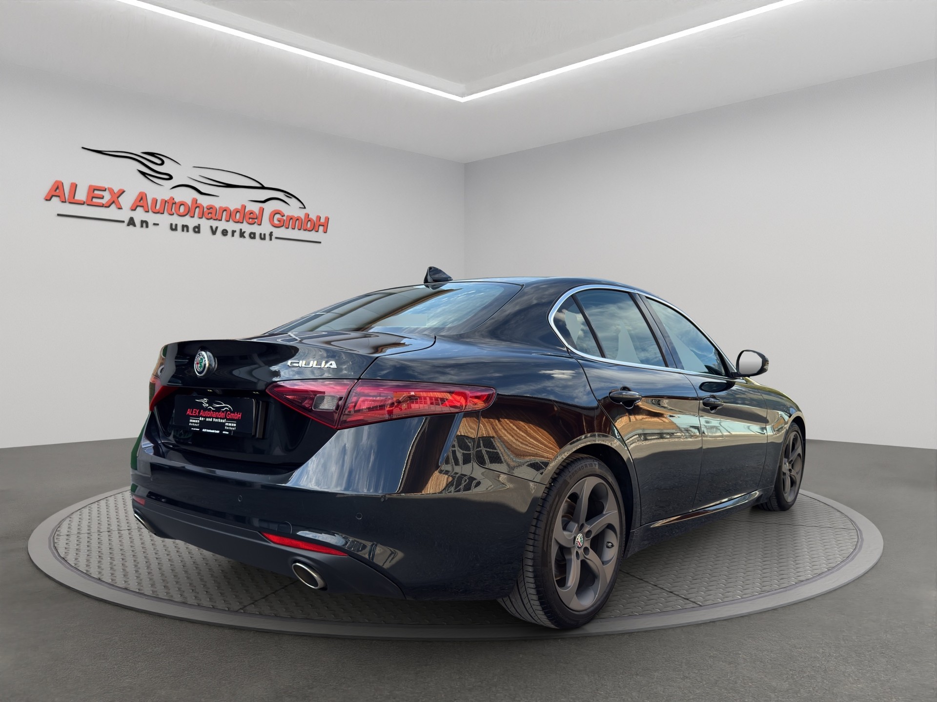 ALFA ROMEO Giulia 2.2 JTDM Super Automatic-image-6