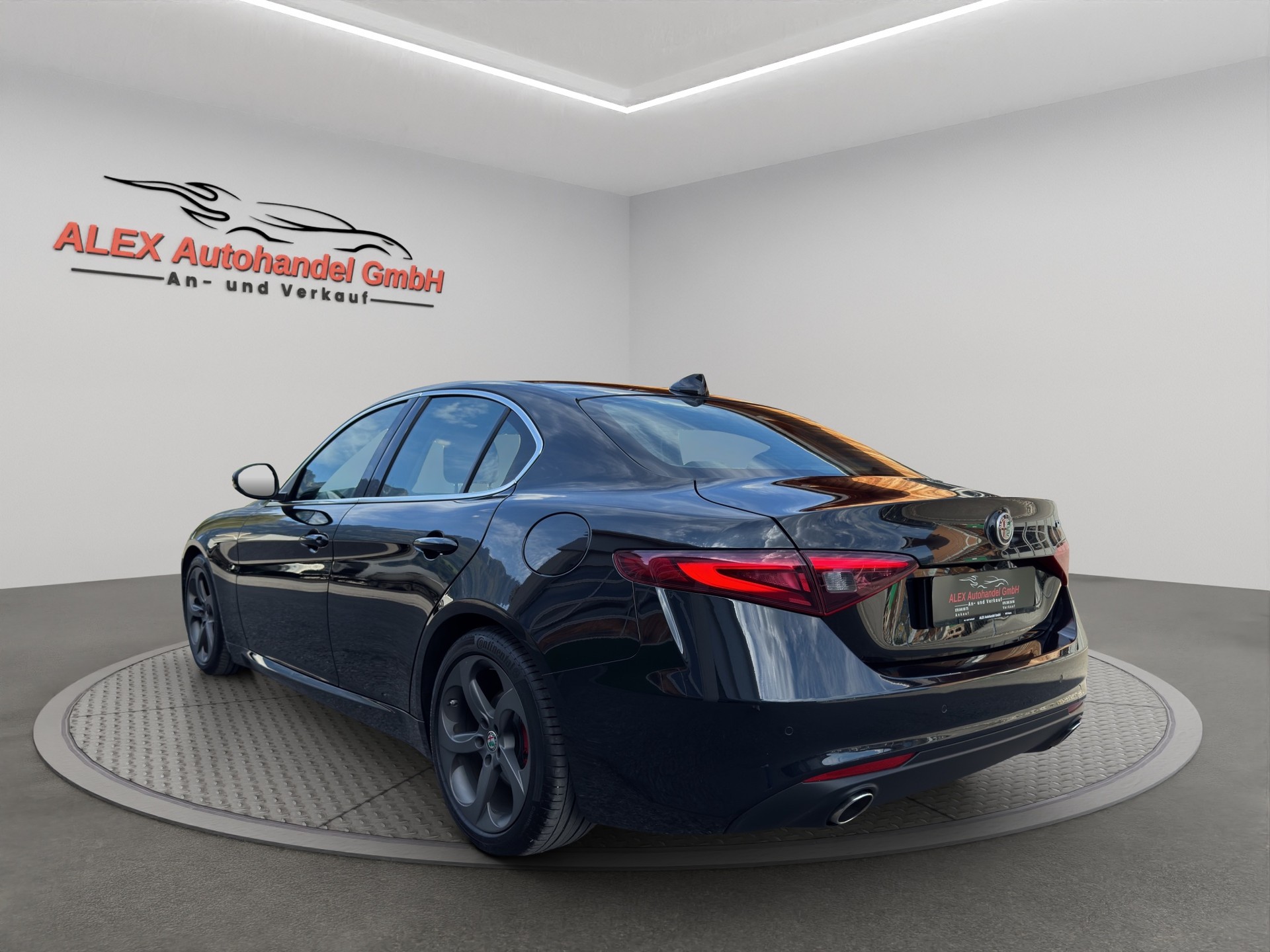 ALFA ROMEO Giulia 2.2 JTDM Super Automatic-image-3