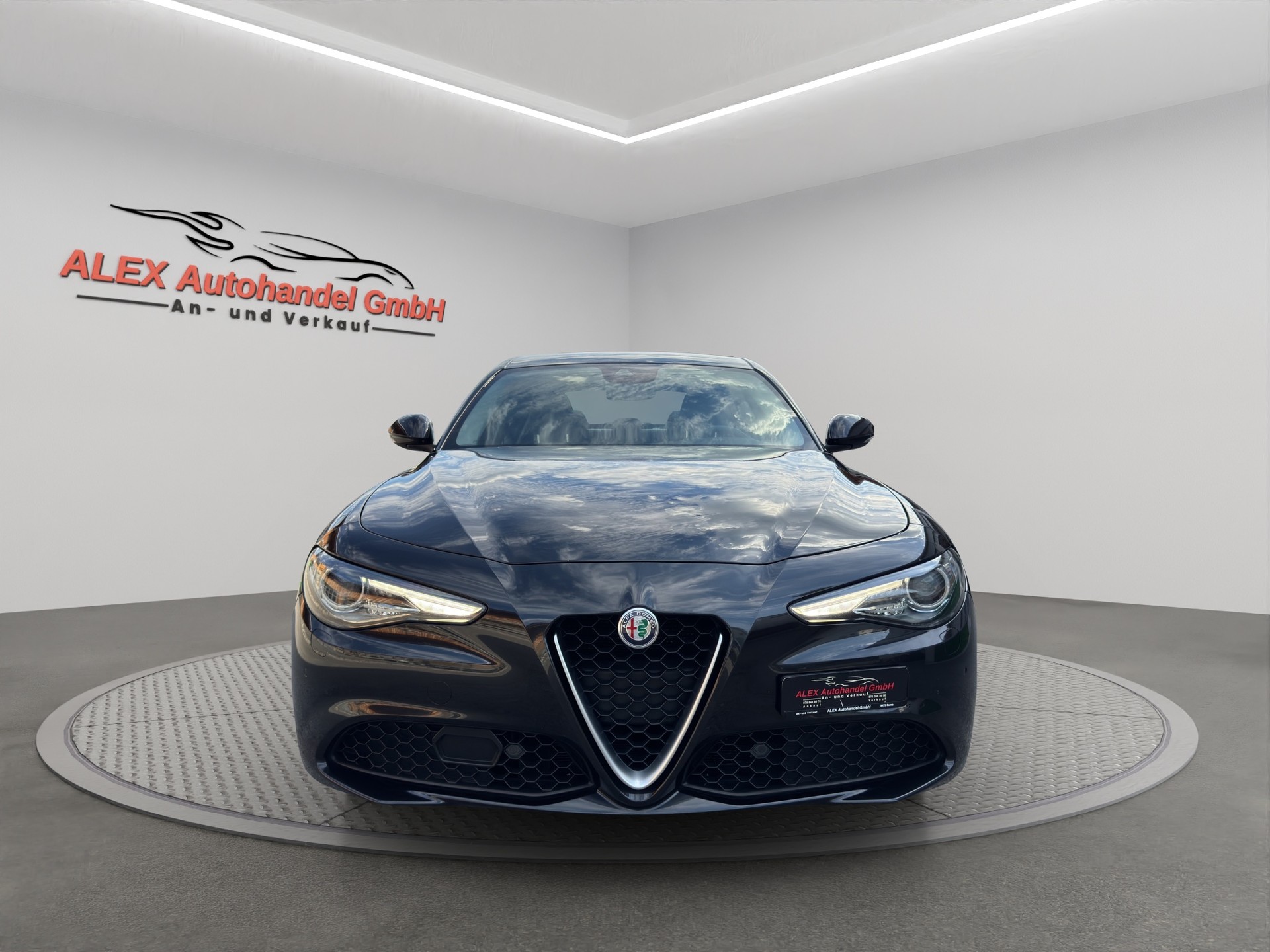 ALFA ROMEO Giulia 2.2 JTDM Super Automatic-image-1