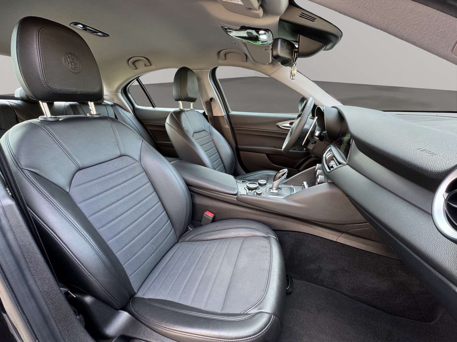 ALFA ROMEO Giulia 2.2 JTDM Super Automatic-image-10