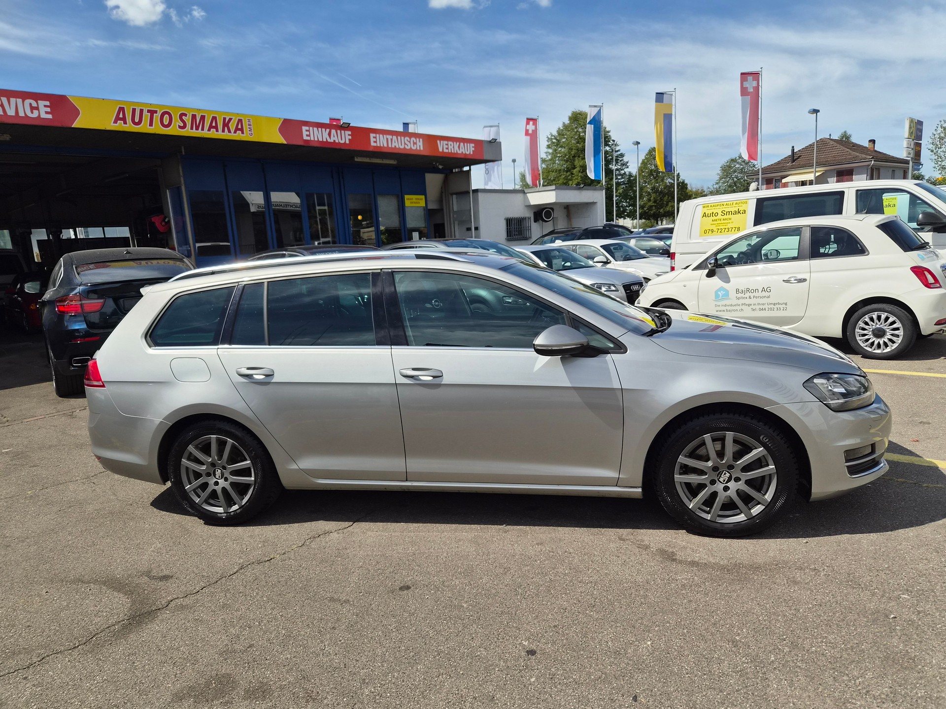 VW Golf Variant 2.0 TDI Highline DSG-image-1