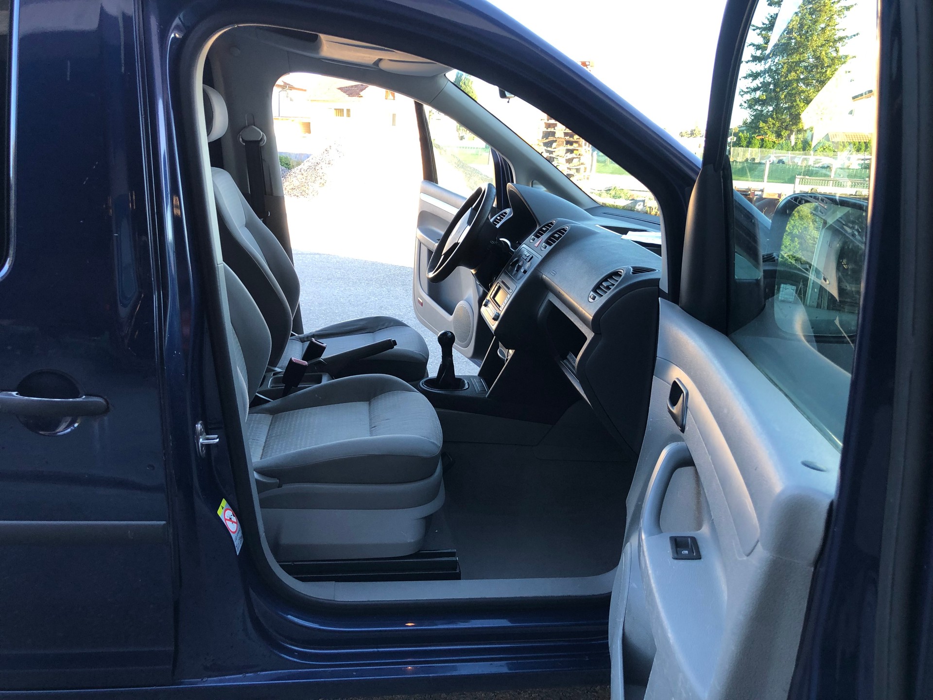 VW Caddy Life 2.0 EcoFuel-image-6