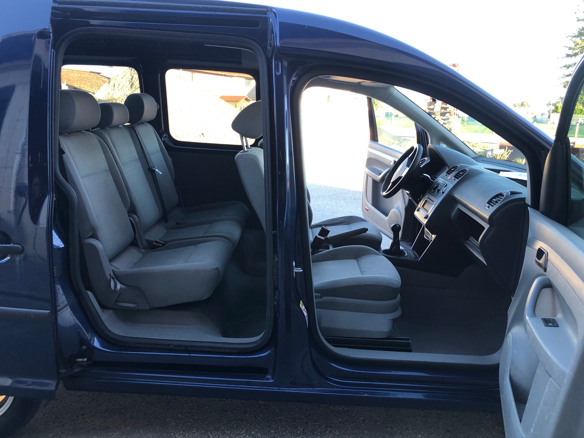 VW Caddy Life 2.0 EcoFuel-image-8