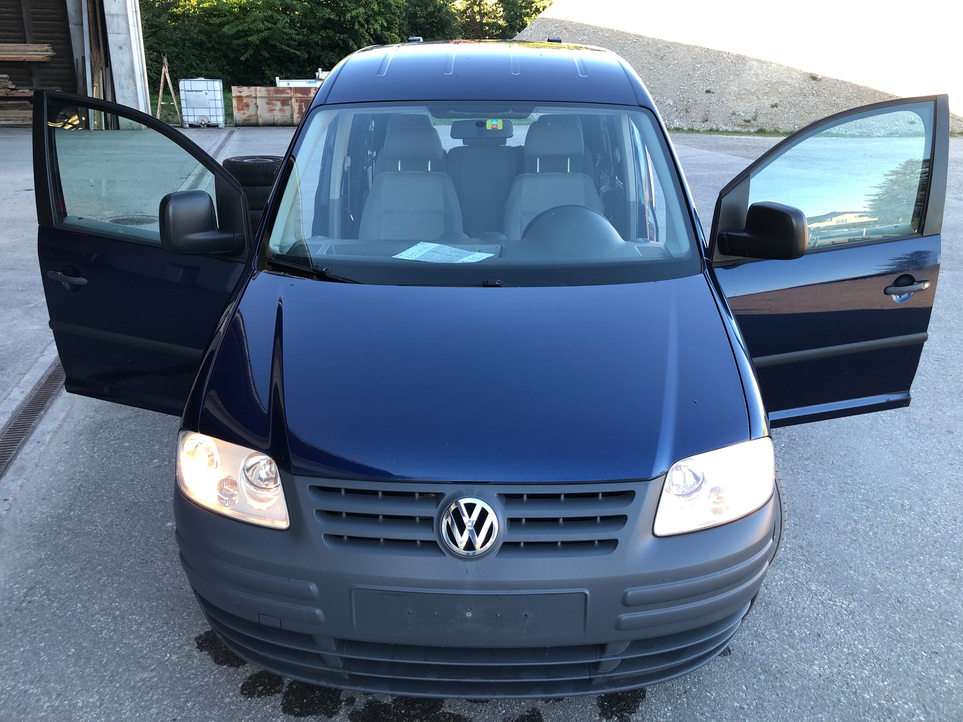 VW Caddy Life 2.0 EcoFuel-image-12
