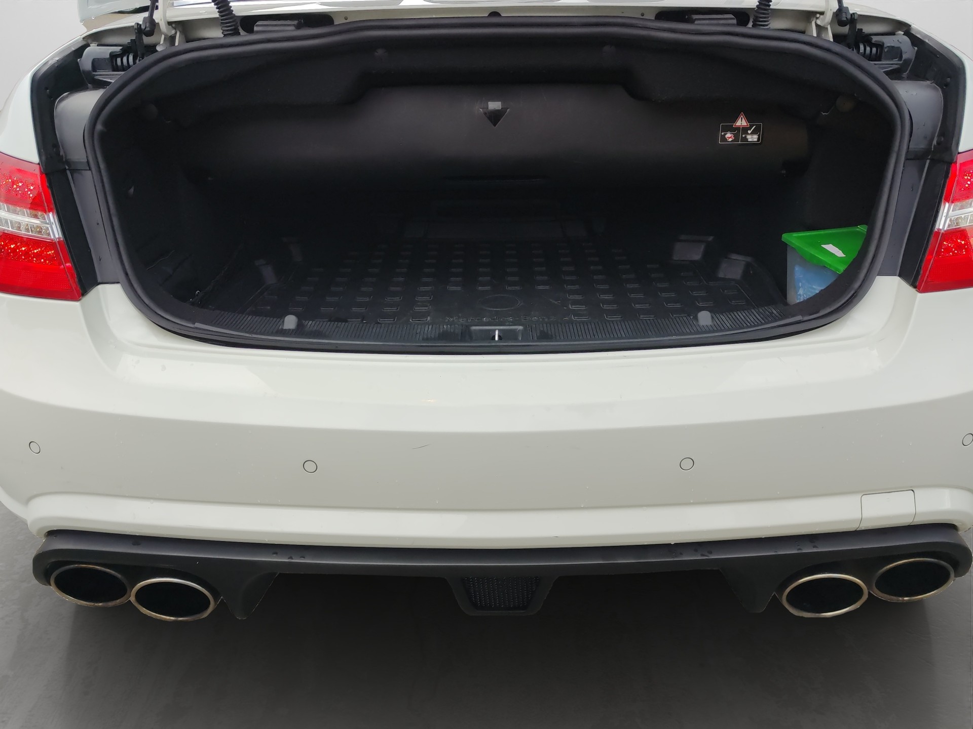 MERCEDES-BENZ E 350 CGI BlueEfficiency 7G-Tronic-image-22