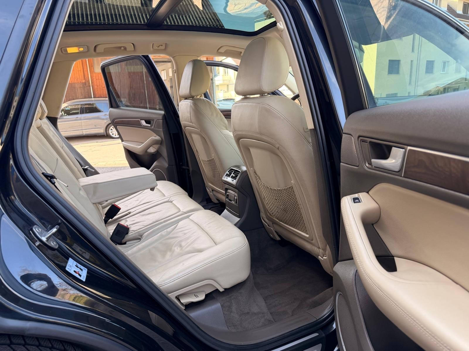 AUDI Q5 3.0 TFSI quattro tiptronic-image-12