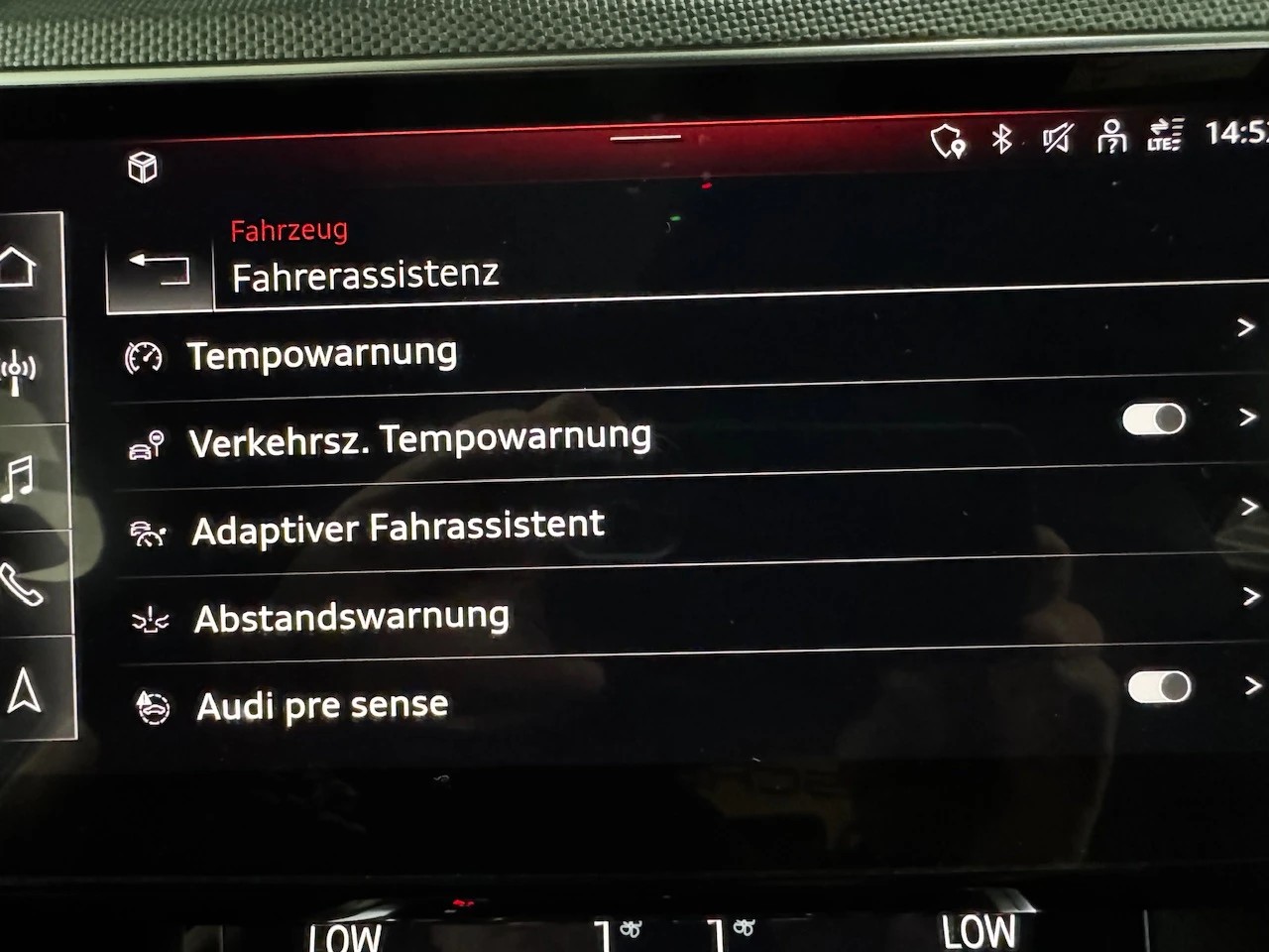 AUDI Q8 Sportback 50 e-tron S-Line Full-Black Edition quattro / Premiumpaket / AHK-image-24