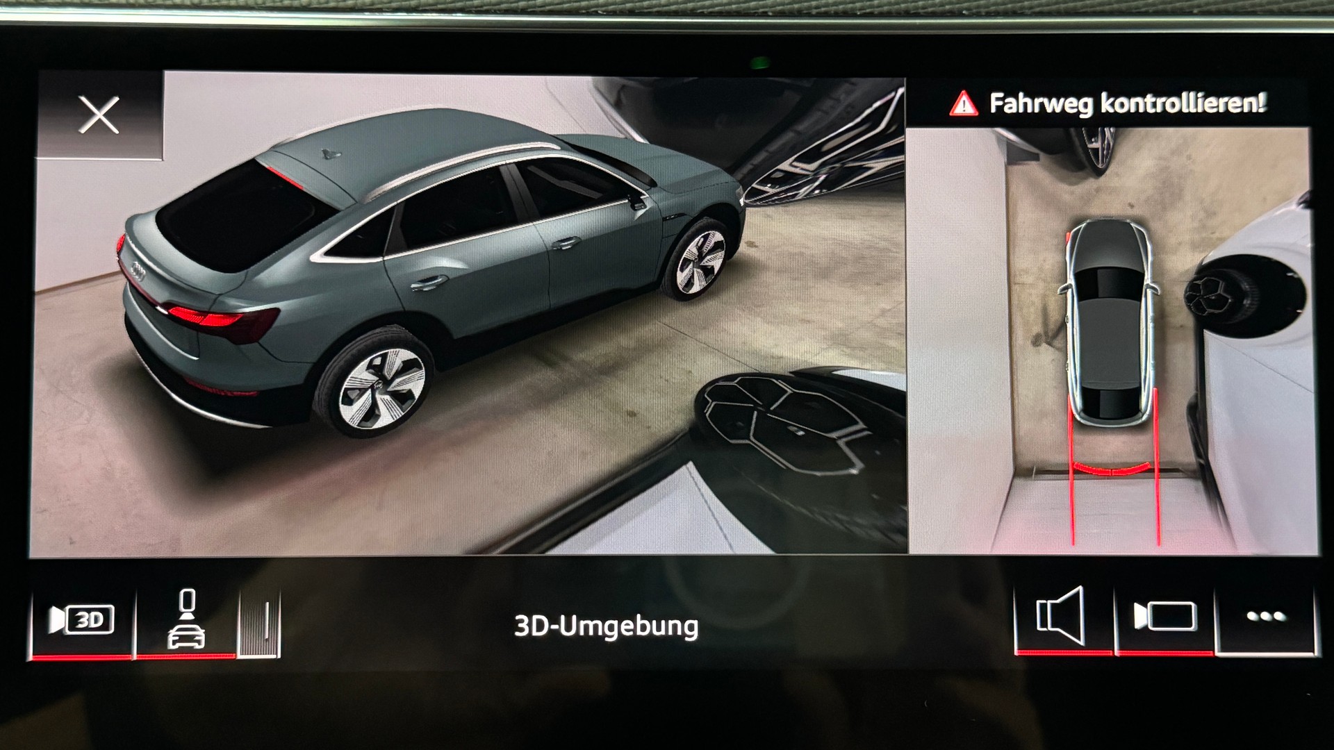 AUDI Q8 Sportback 50 e-tron S-Line Full-Black Edition quattro / Premiumpaket / AHK-image-18